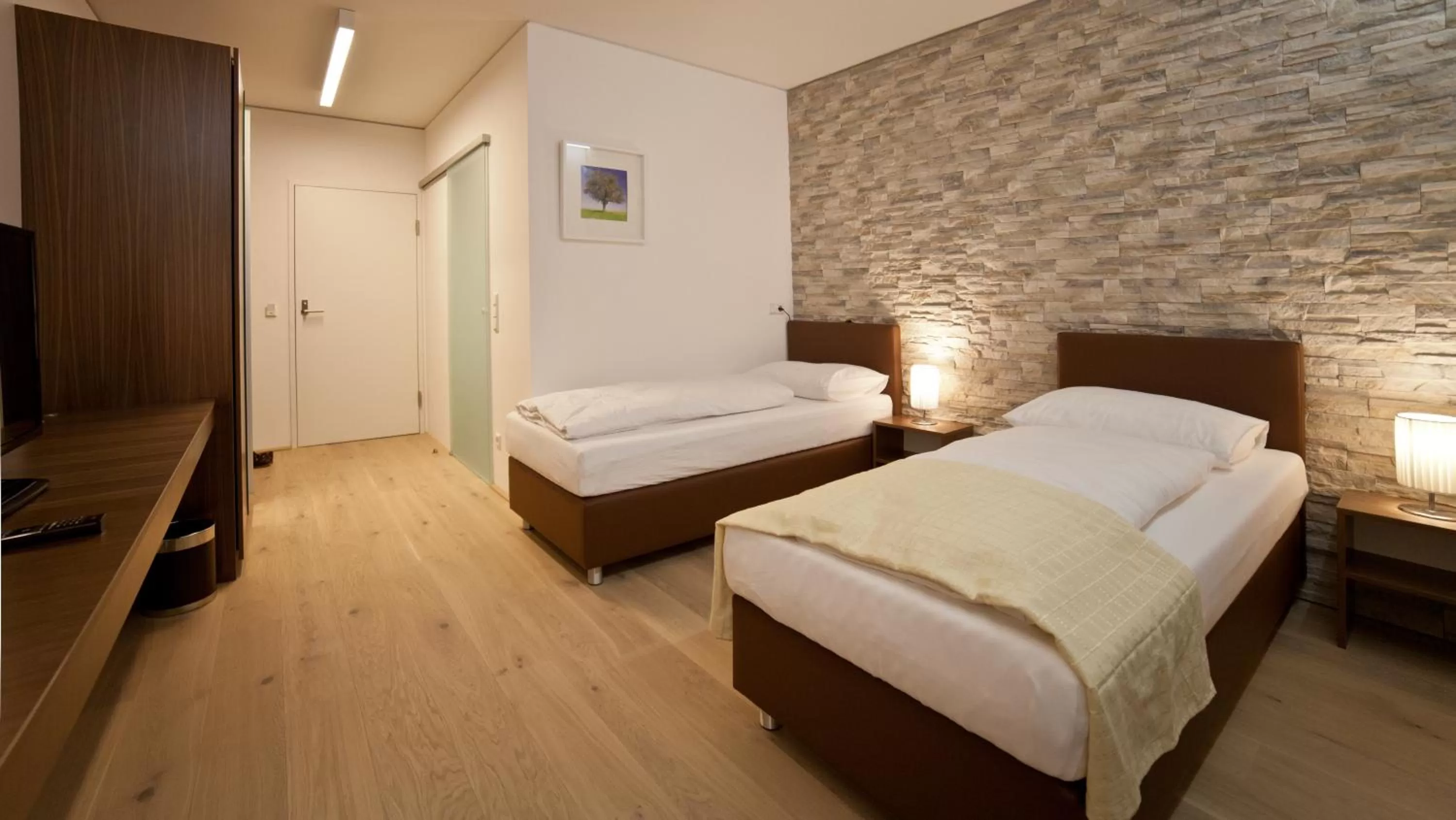 TV and multimedia, Bed in Hotel Wallern Garni