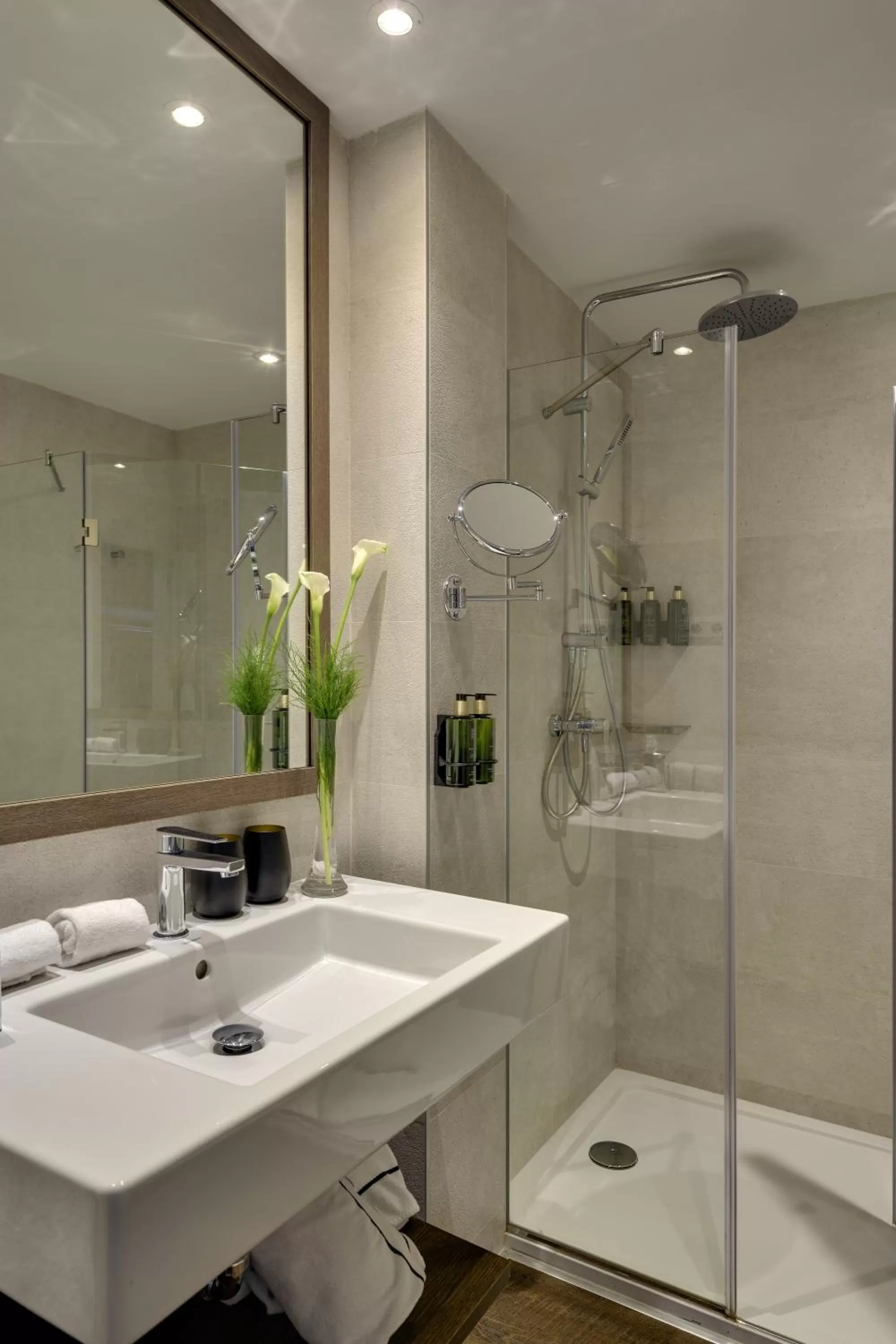 Bathroom in Melia Madrid Serrano