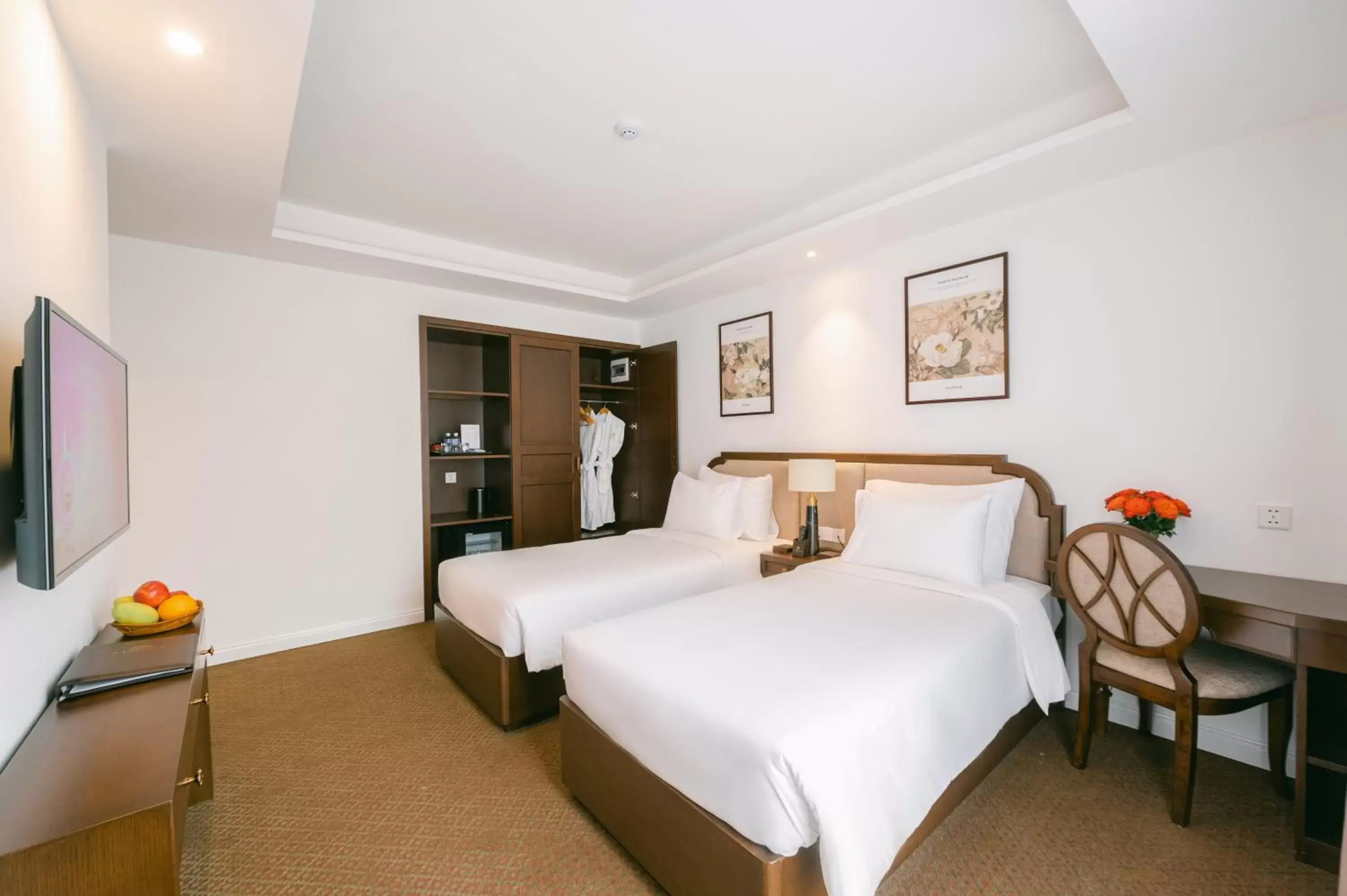 Premium Twin Room in Marigold Hotel Hanoi Premium Twin Room in Marigold Hotel Hanoi