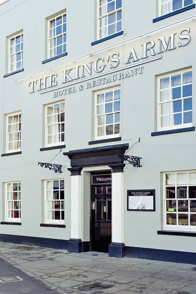 Property building in Kings Arms Hotel