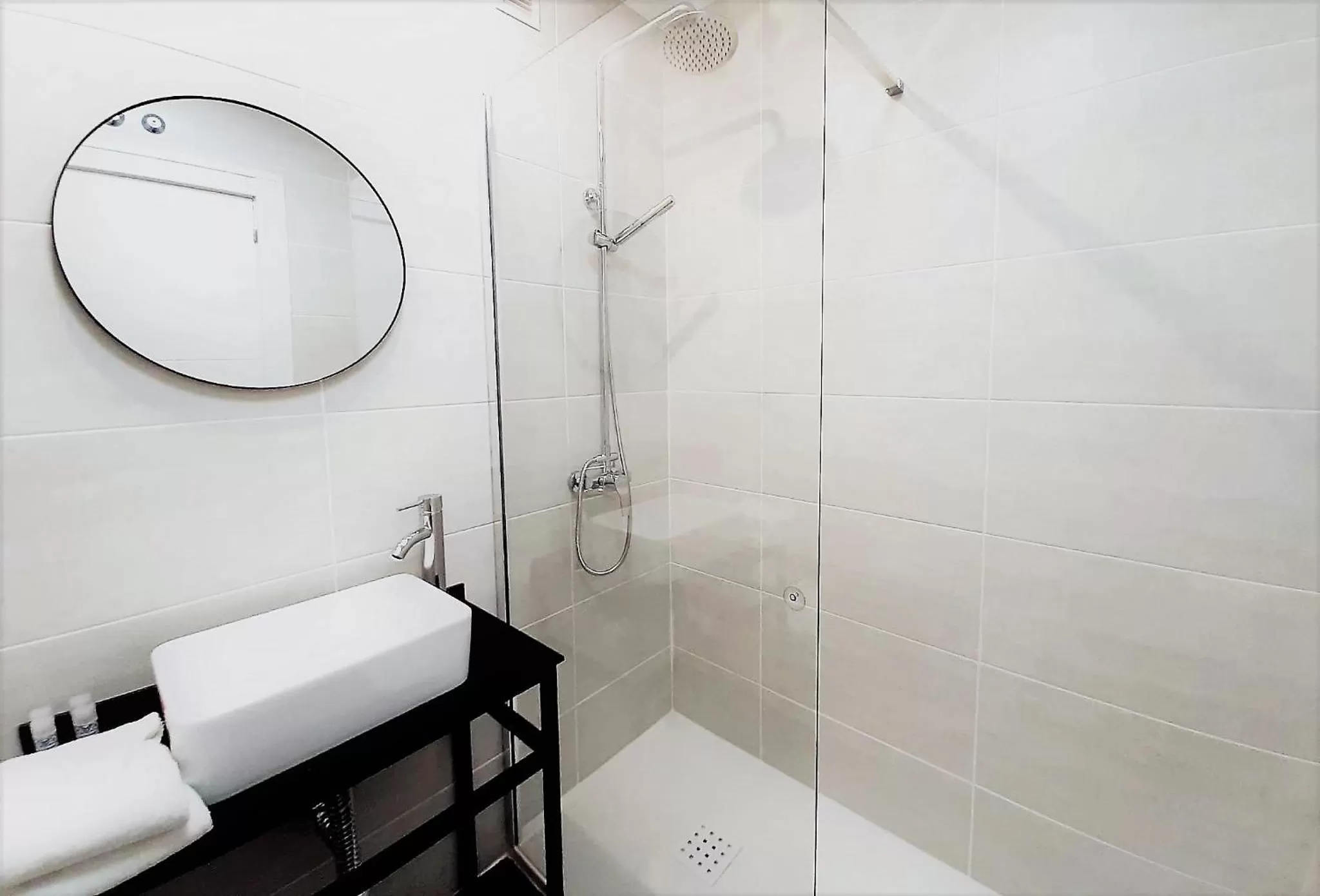 Shower in Hotel Matilde by gaiarooms