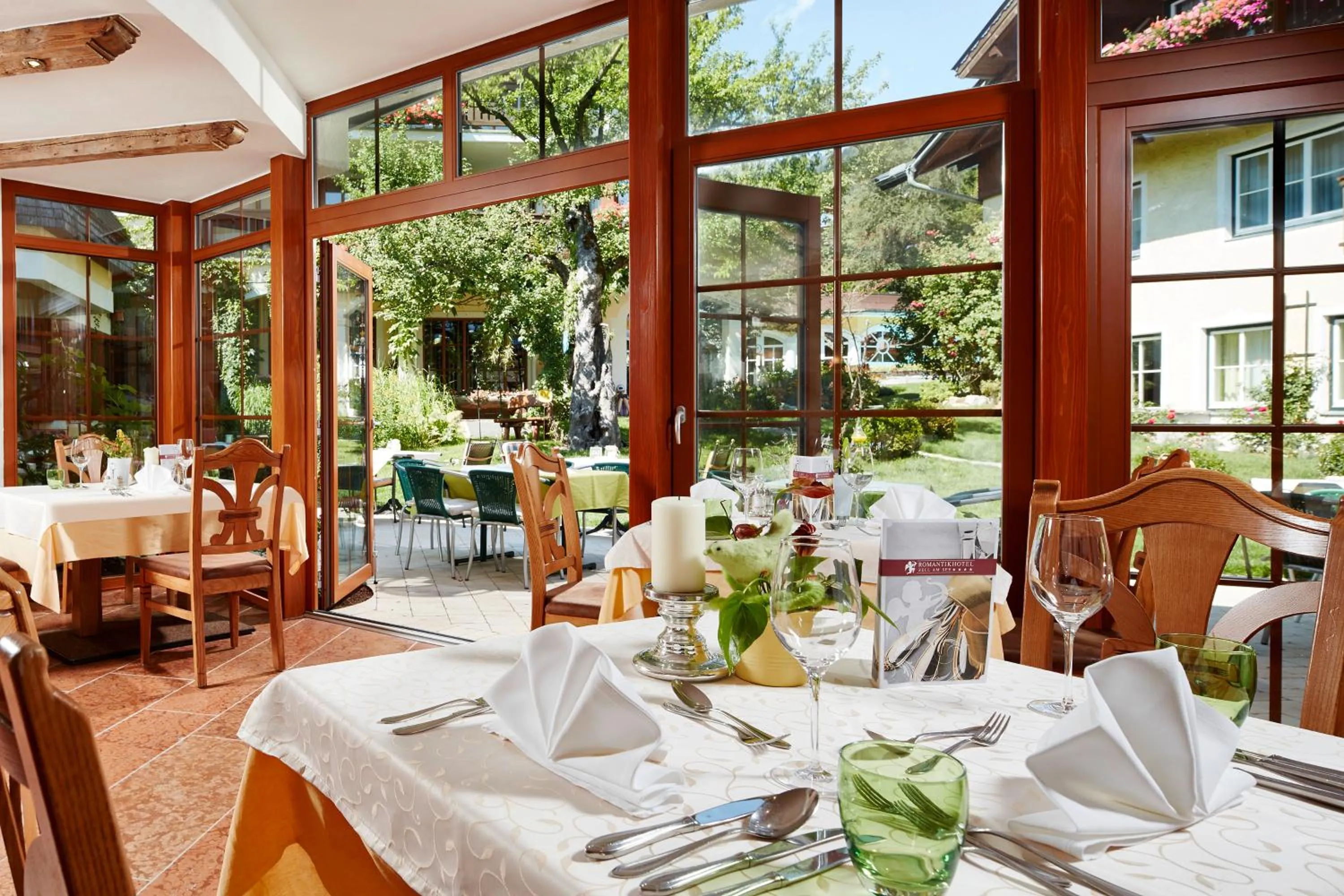 Restaurant/places to eat in Romantikhotel Zell am See