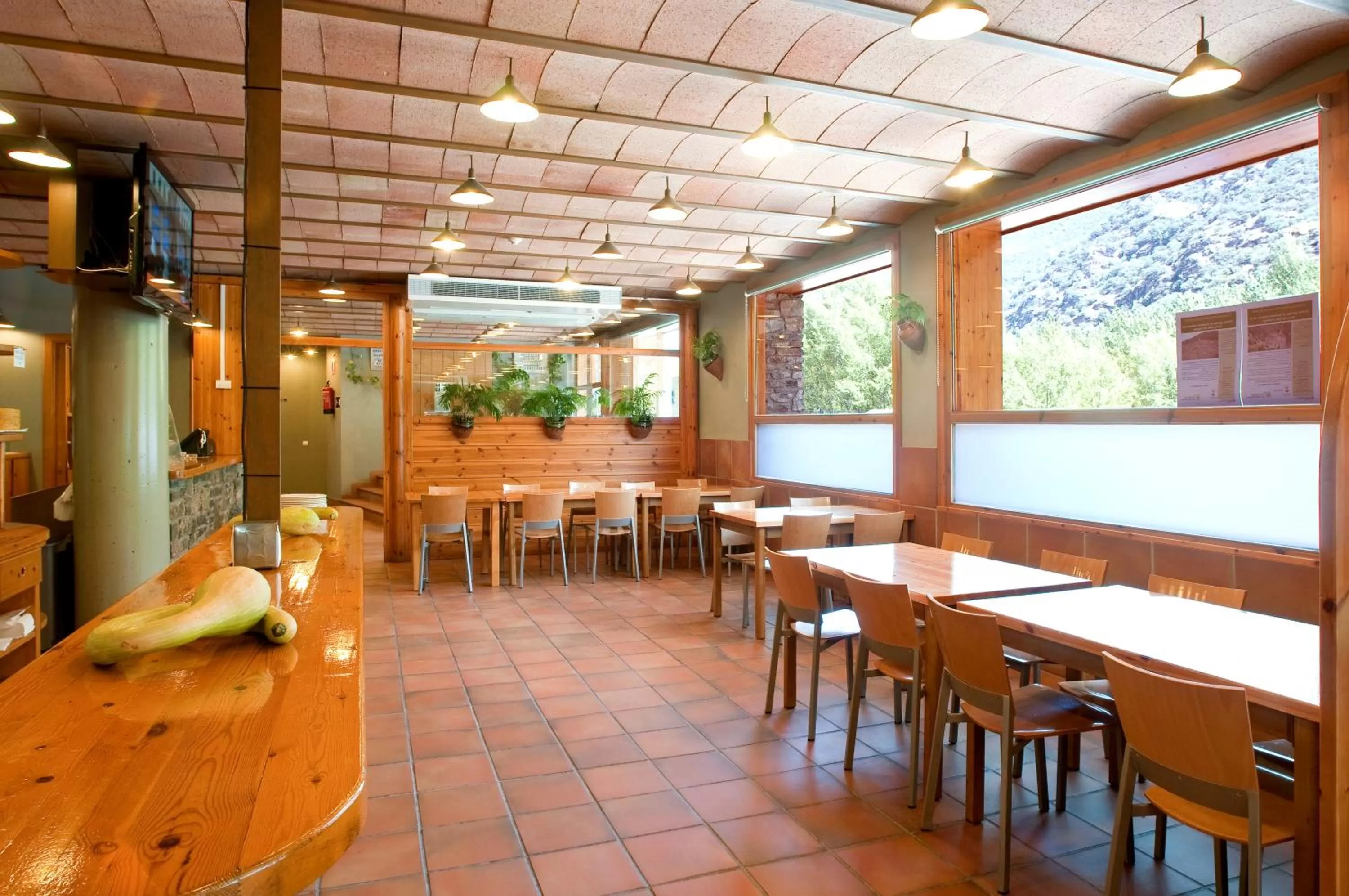 Lounge or bar in Hotel Restaurant Les Brases