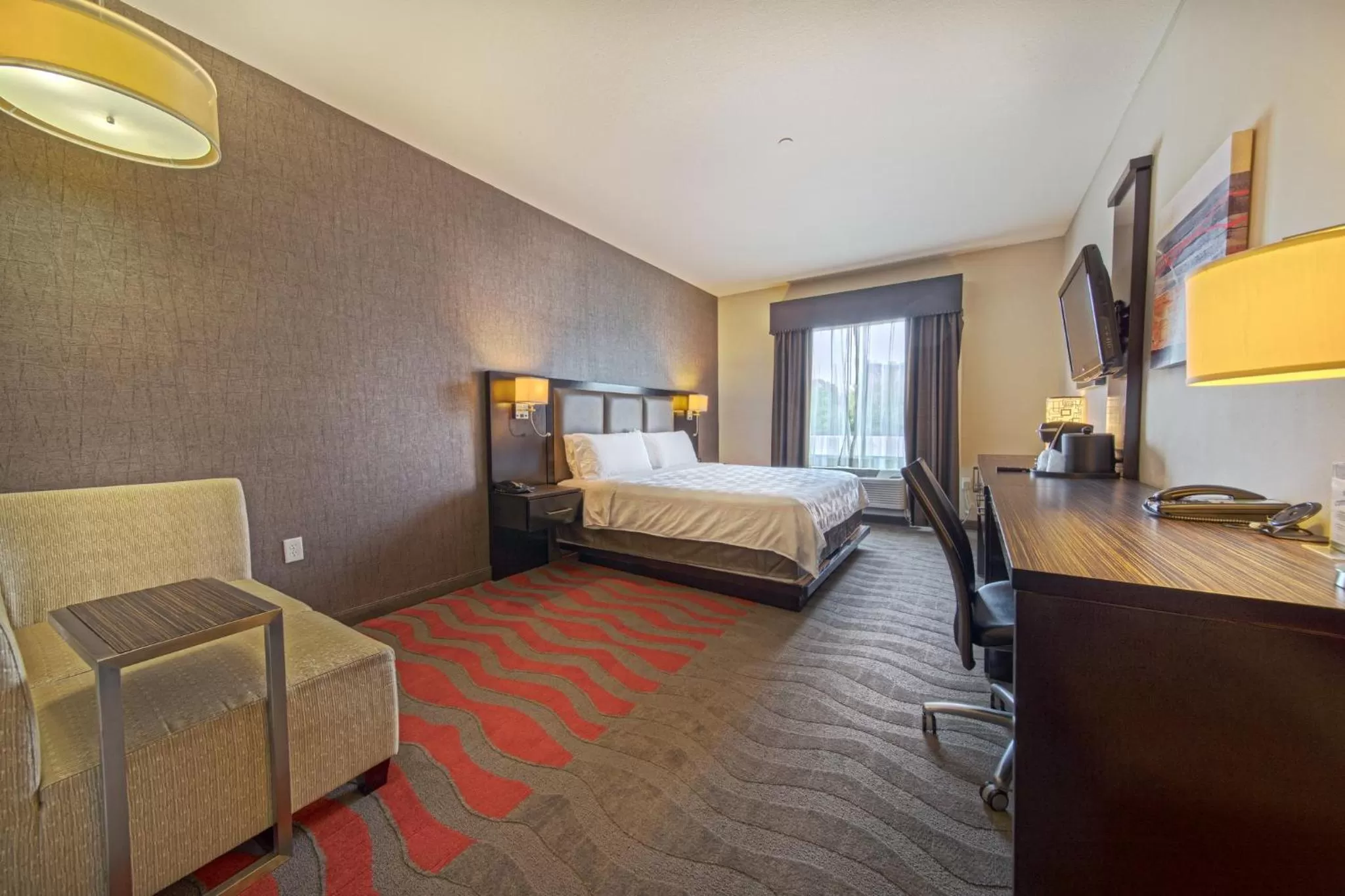 Photo of the whole room, Bed in Holiday Inn Houston West - Westway Park by IHG