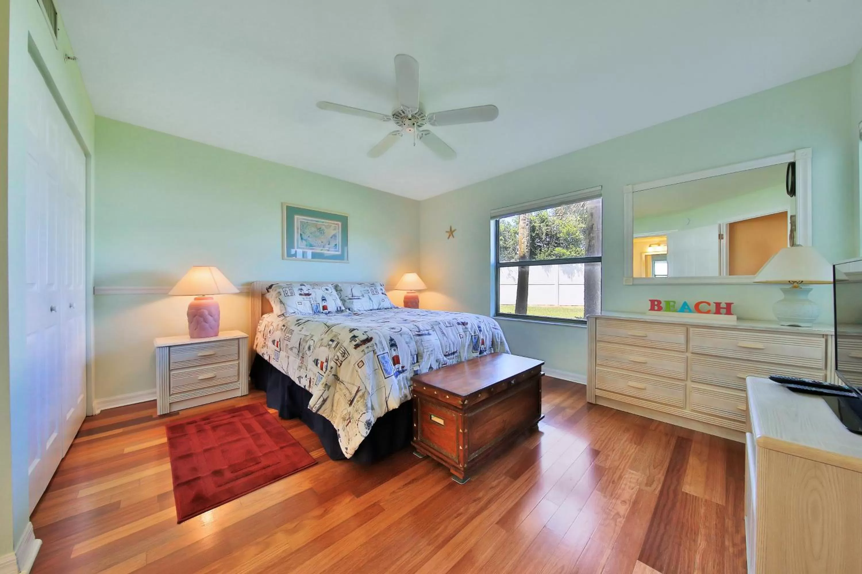 Bed in Ocean Village L15