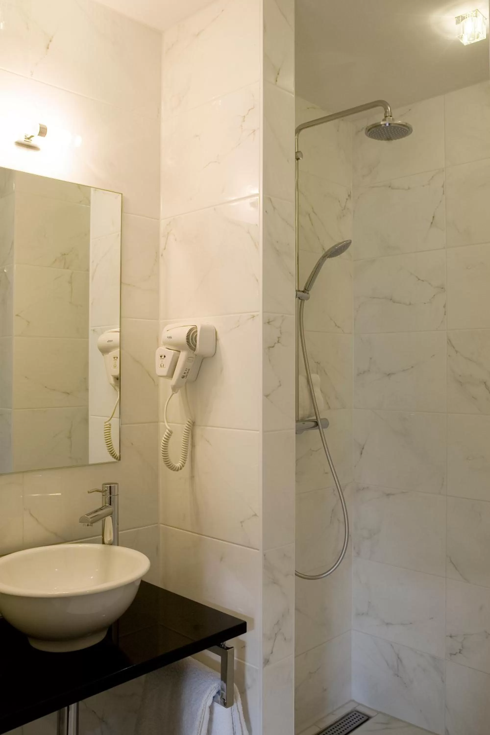 Bathroom in Hotel Parkview