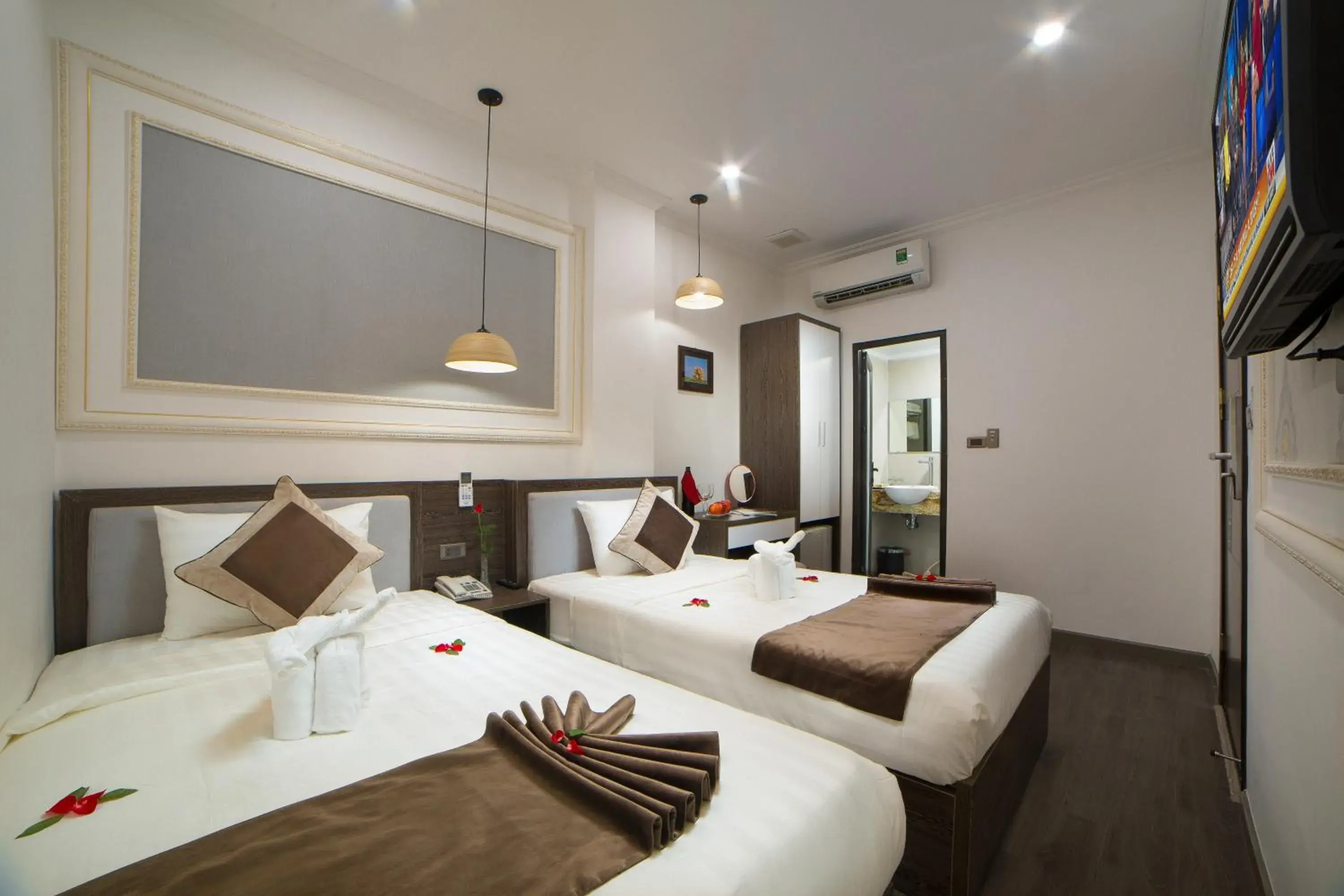 Deluxe Double or Twin Room in Galliot Central Hotel Deluxe Double or Twin Room in Galliot Central Hotel