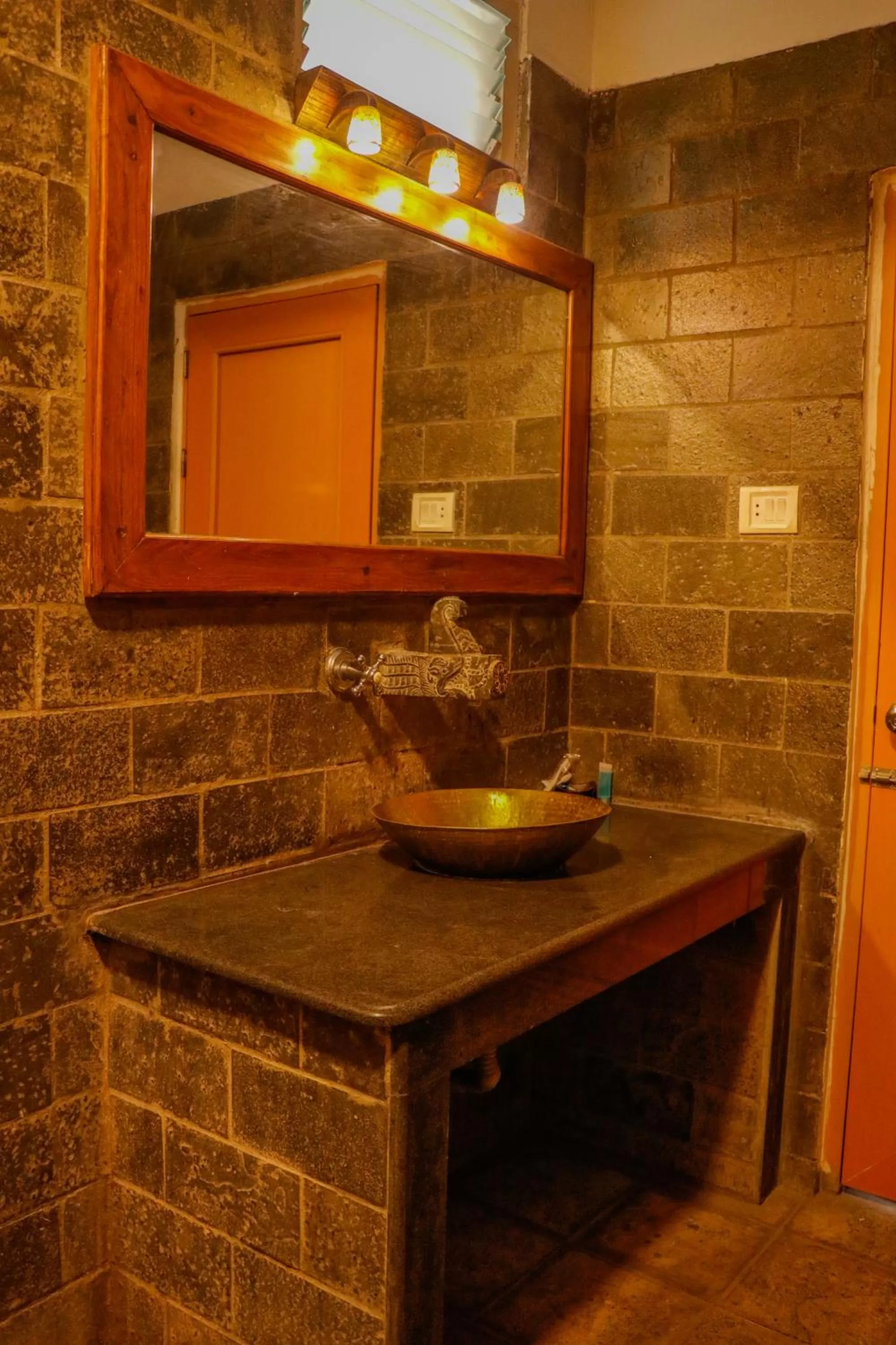 Bathroom in Hotel ThorongLa Thamel