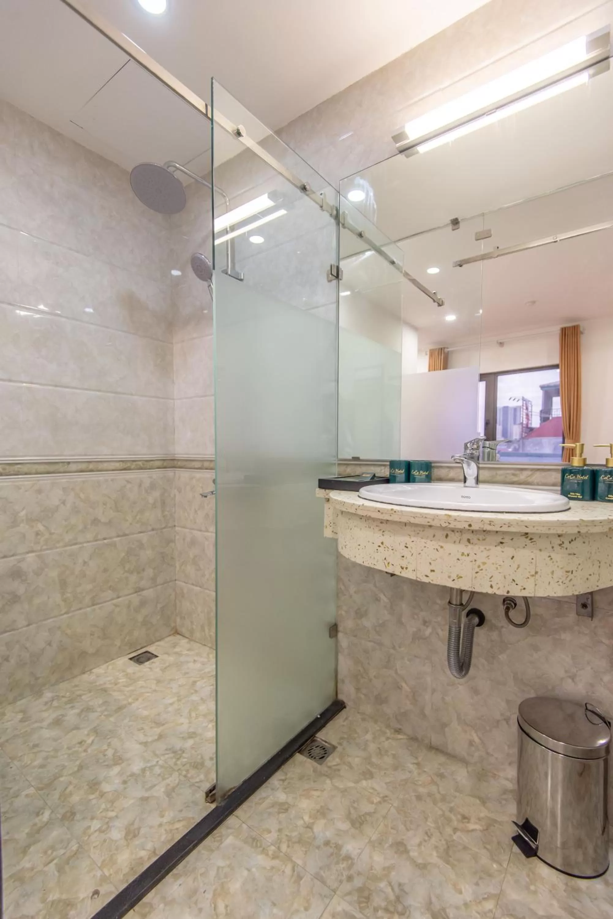 Shower in Coco Hotel Cau Giay