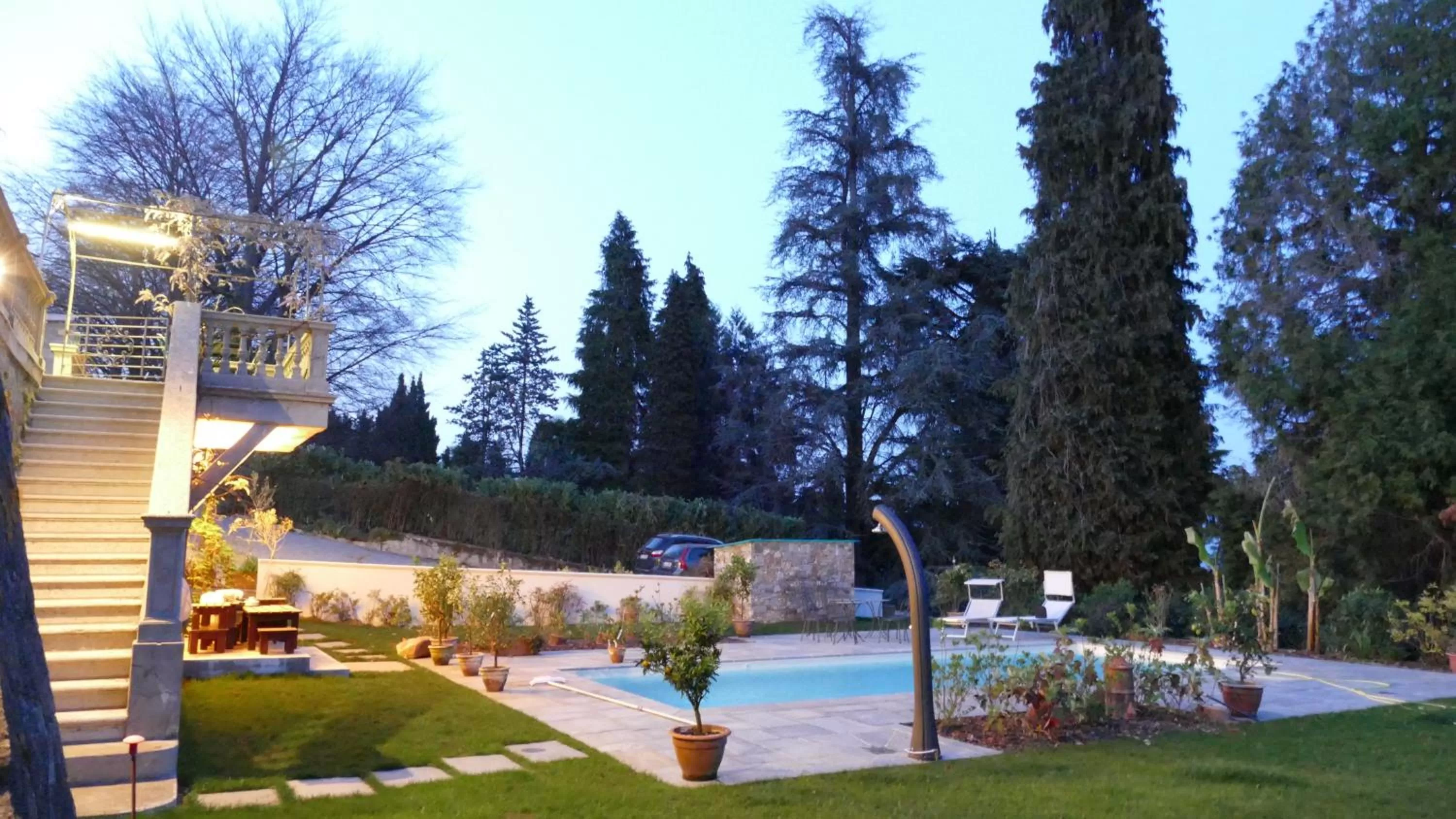 Garden in White Lilac Romantic B&B - Adults only