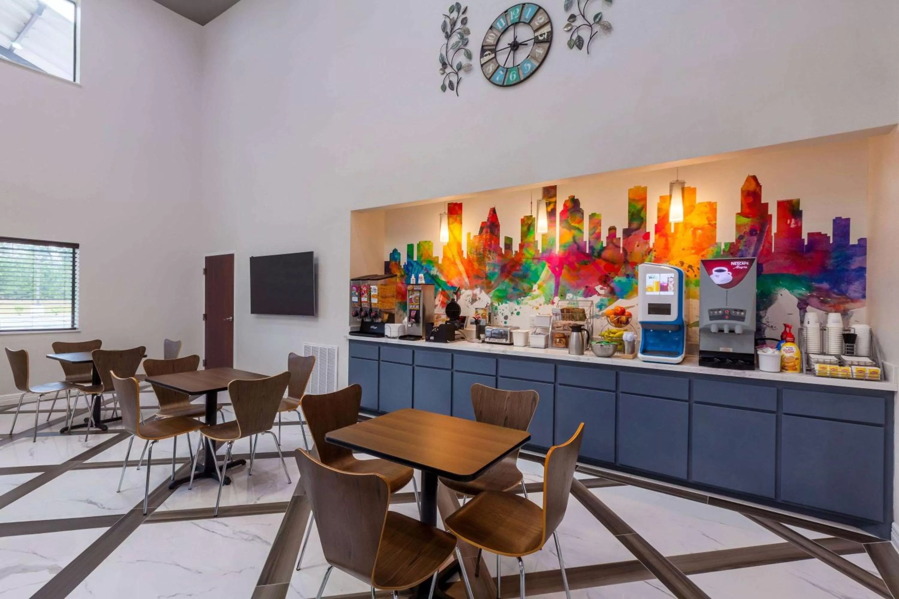 Breakfast in Super 8 by Wyndham Kingwood Houston North