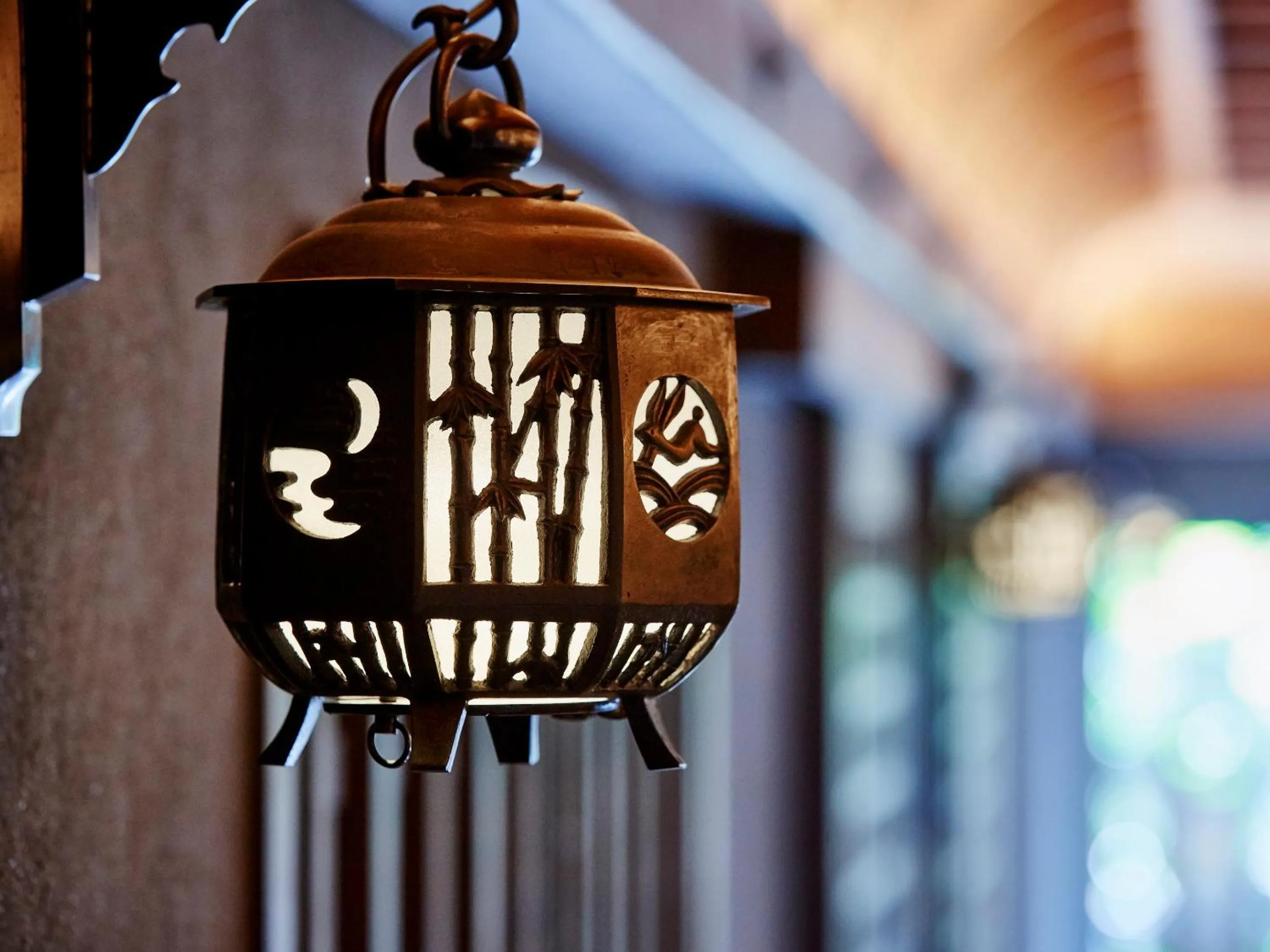 Decorative detail in Sunrise Suites