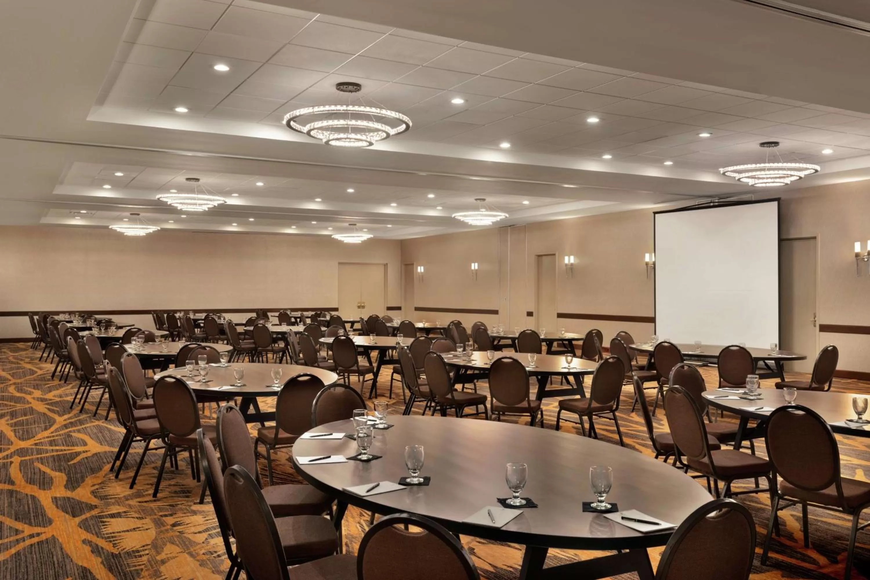 Meeting/conference room in Embassy Suites by Hilton Milwaukee Brookfield