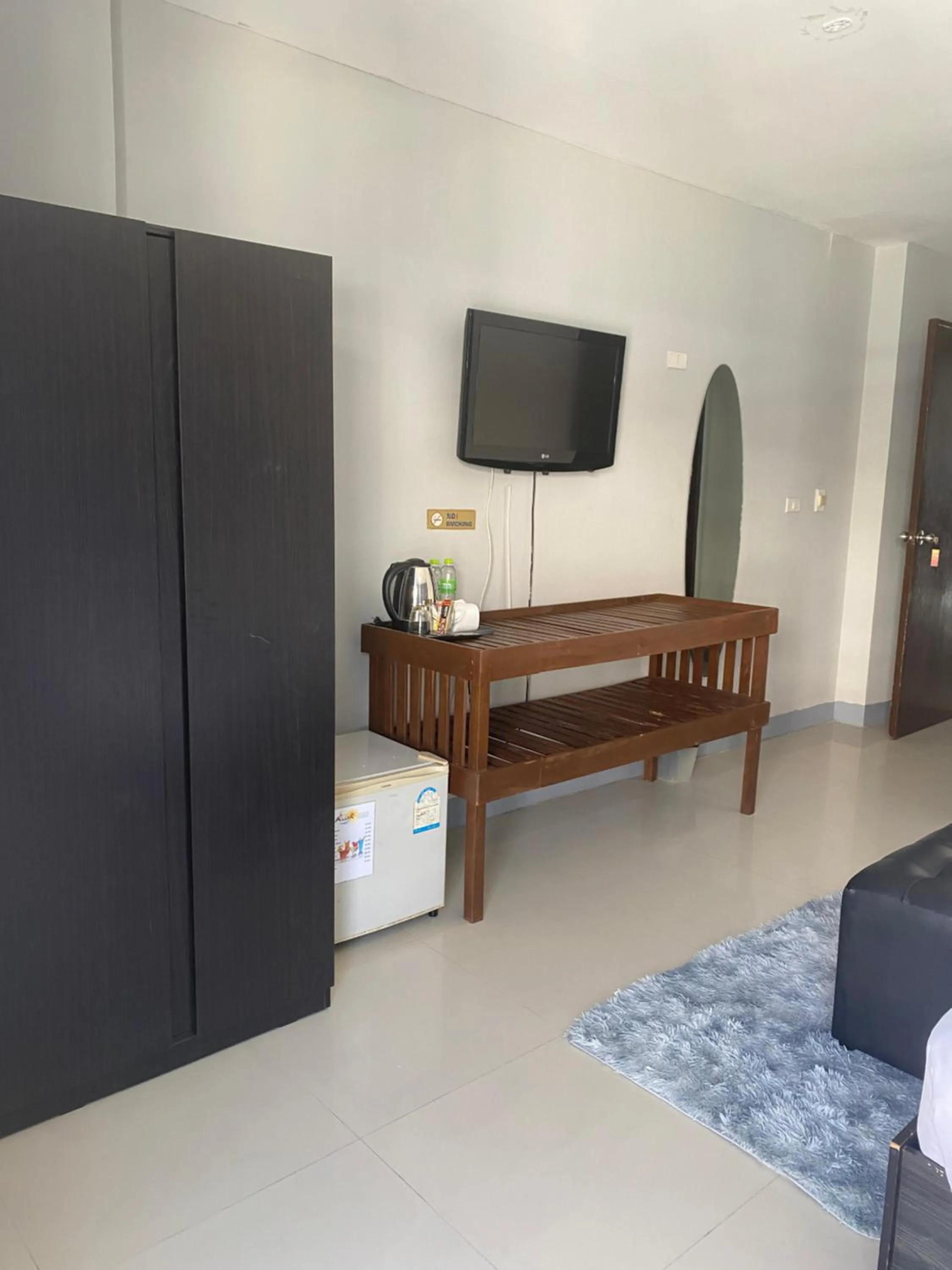 wardrobe in Holiday Home Patong