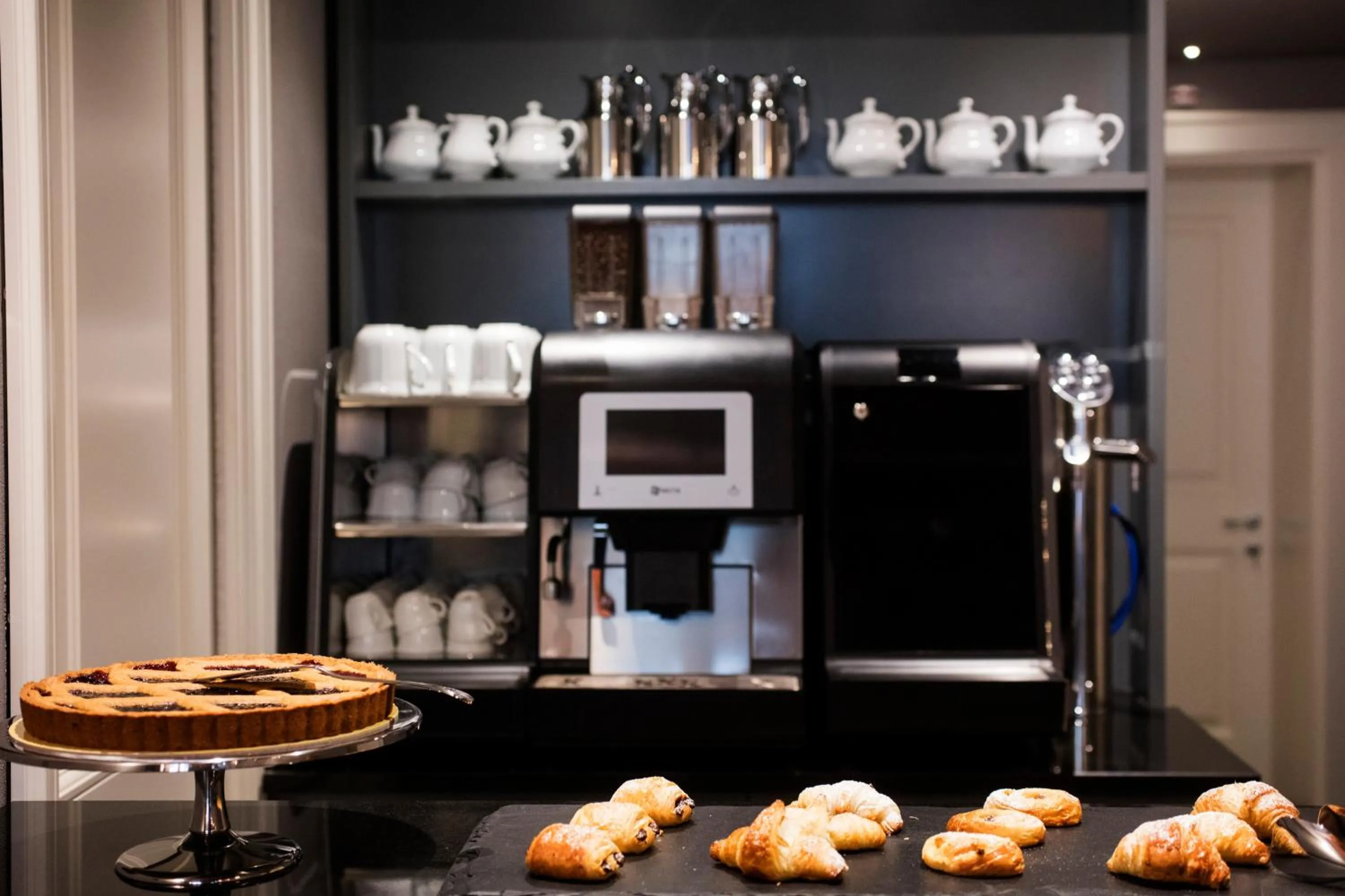 Buffet breakfast in The Frame Hotel