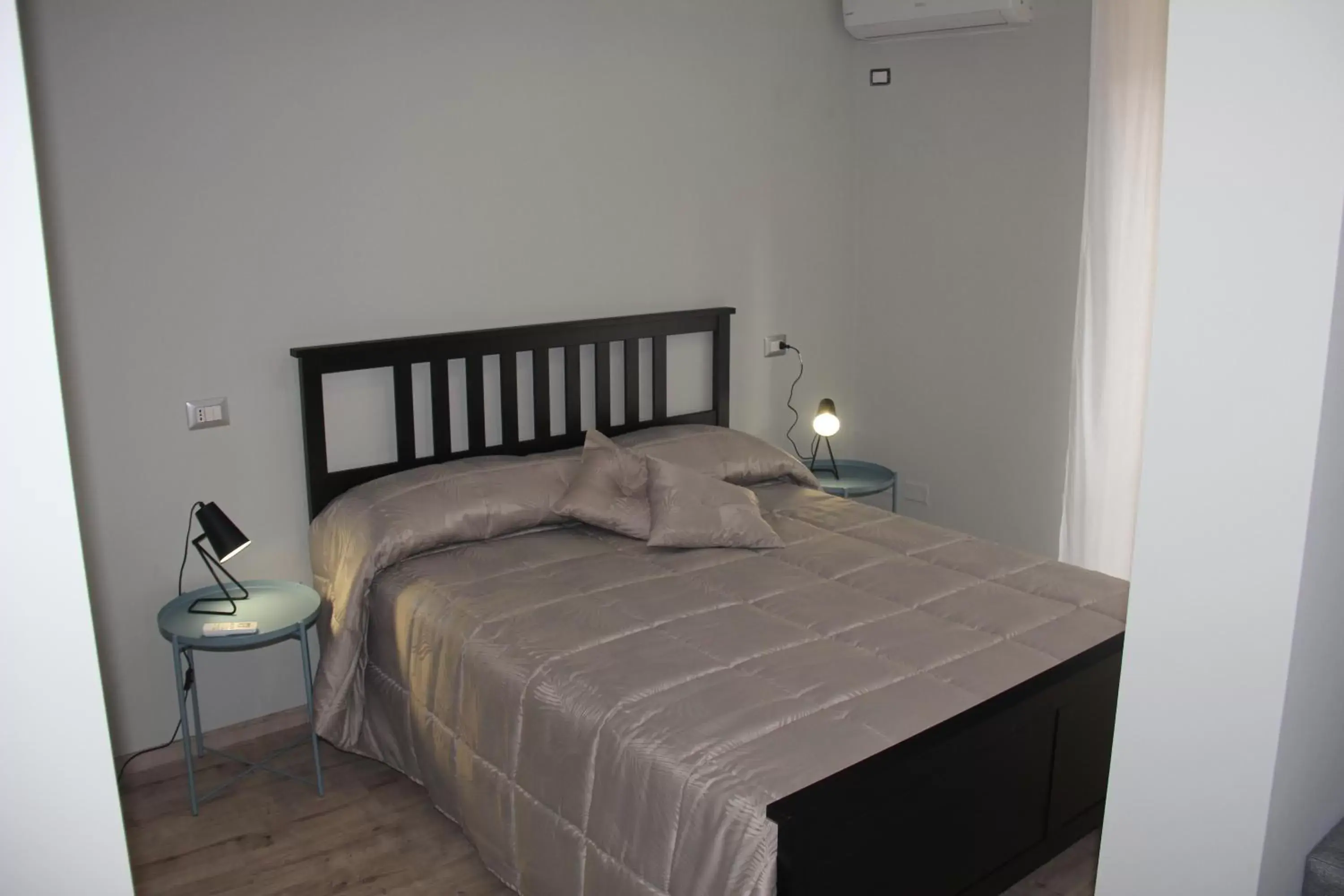 Triple Room with Private Bathroom in B&B Matteo Bonello Triple Room with Private Bathroom in B&B Matteo Bonello