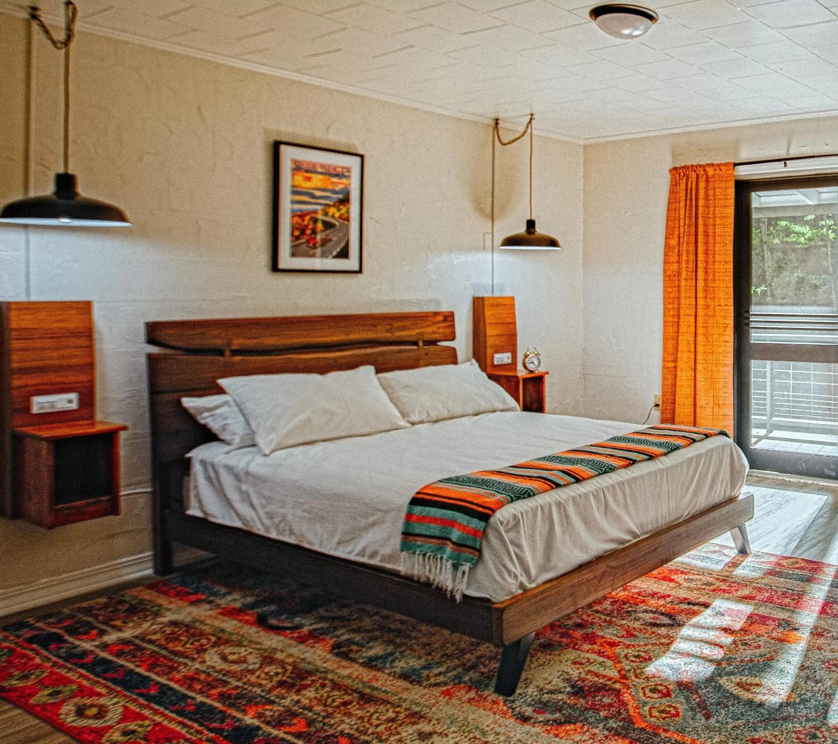 Superior King Room in Route 19 Inn