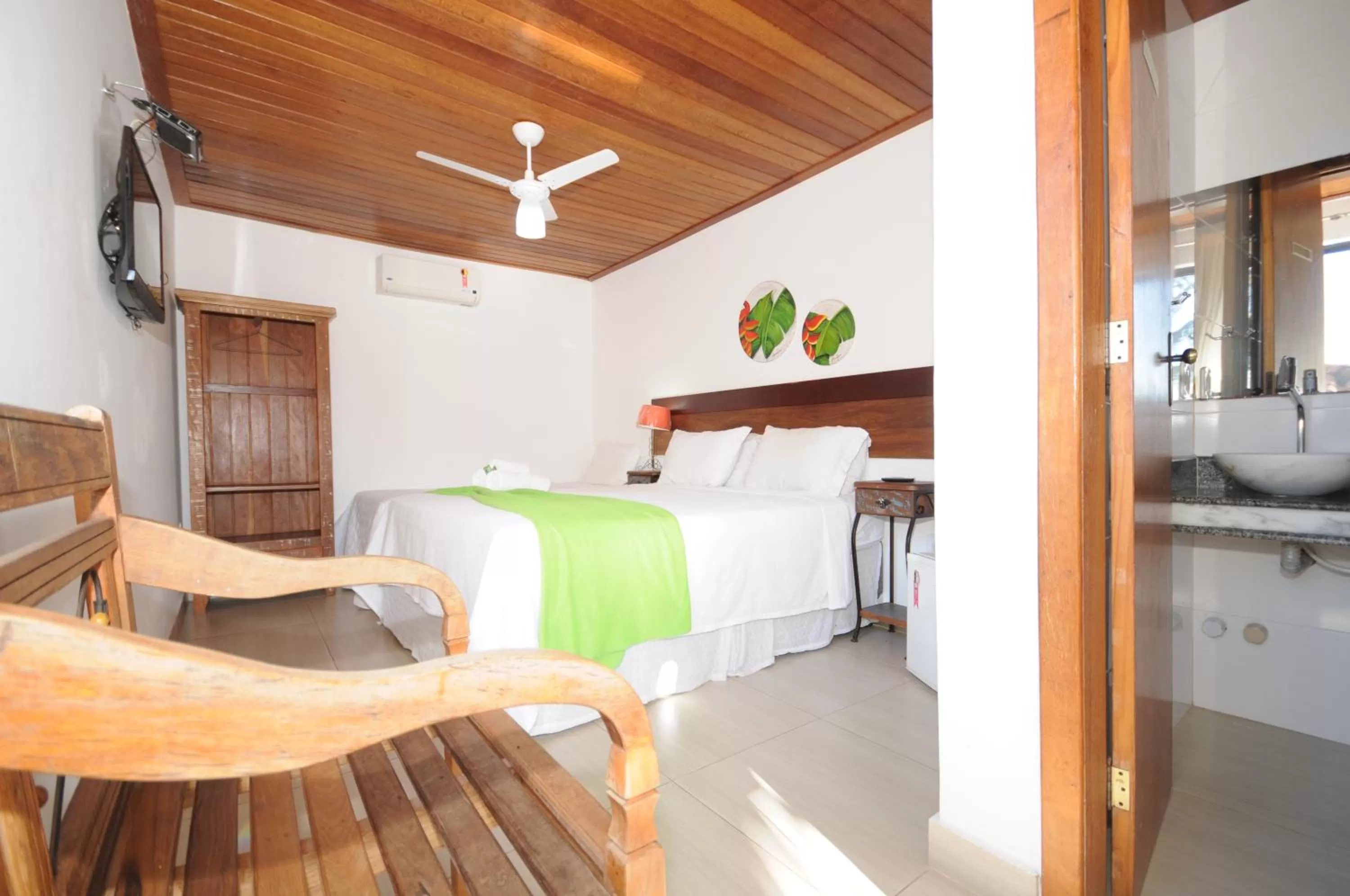 Bed in Star Búzios Pousada