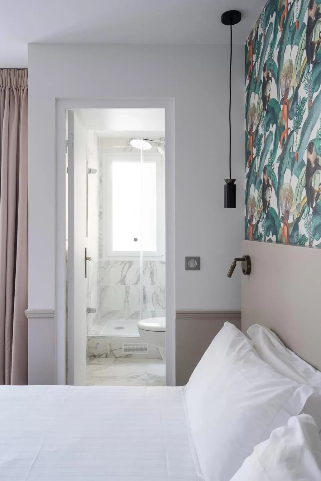 Bed in Hôtel 31 - Paris Tour Eiffel