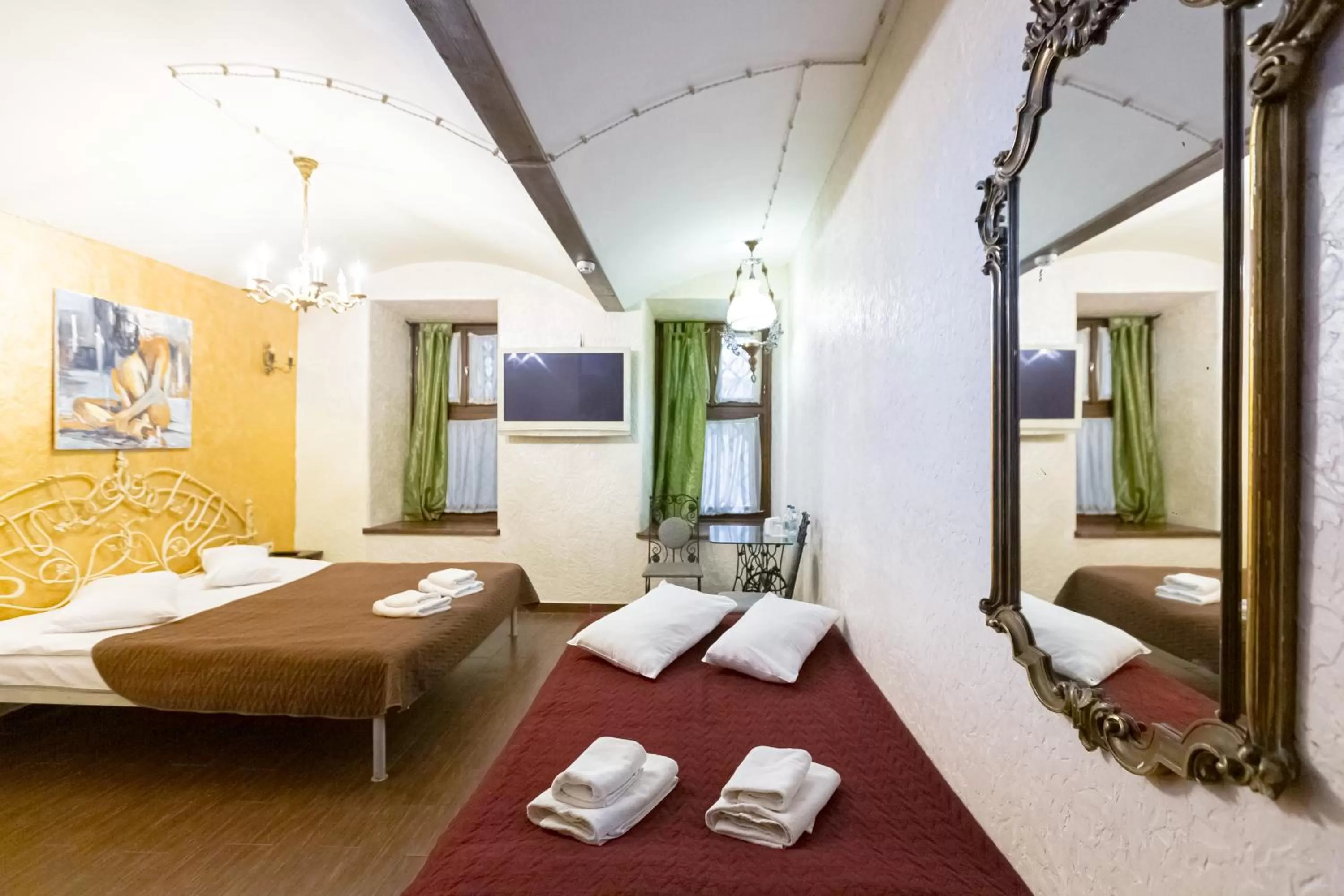 Photo of the whole room in Staryi Krakiv