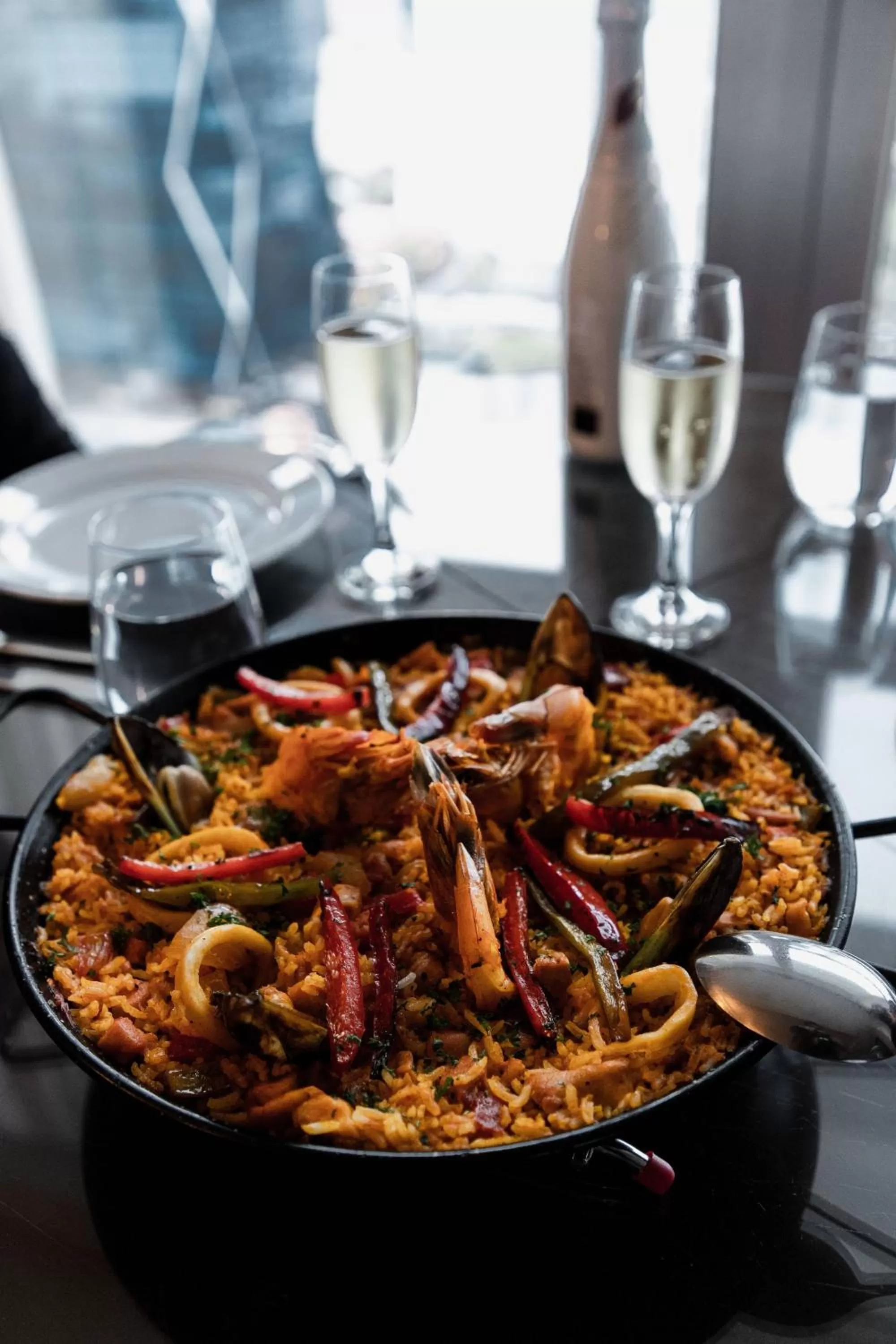 Restaurant/places to eat in Marriott Executive Apartments Panama City, Finisterre