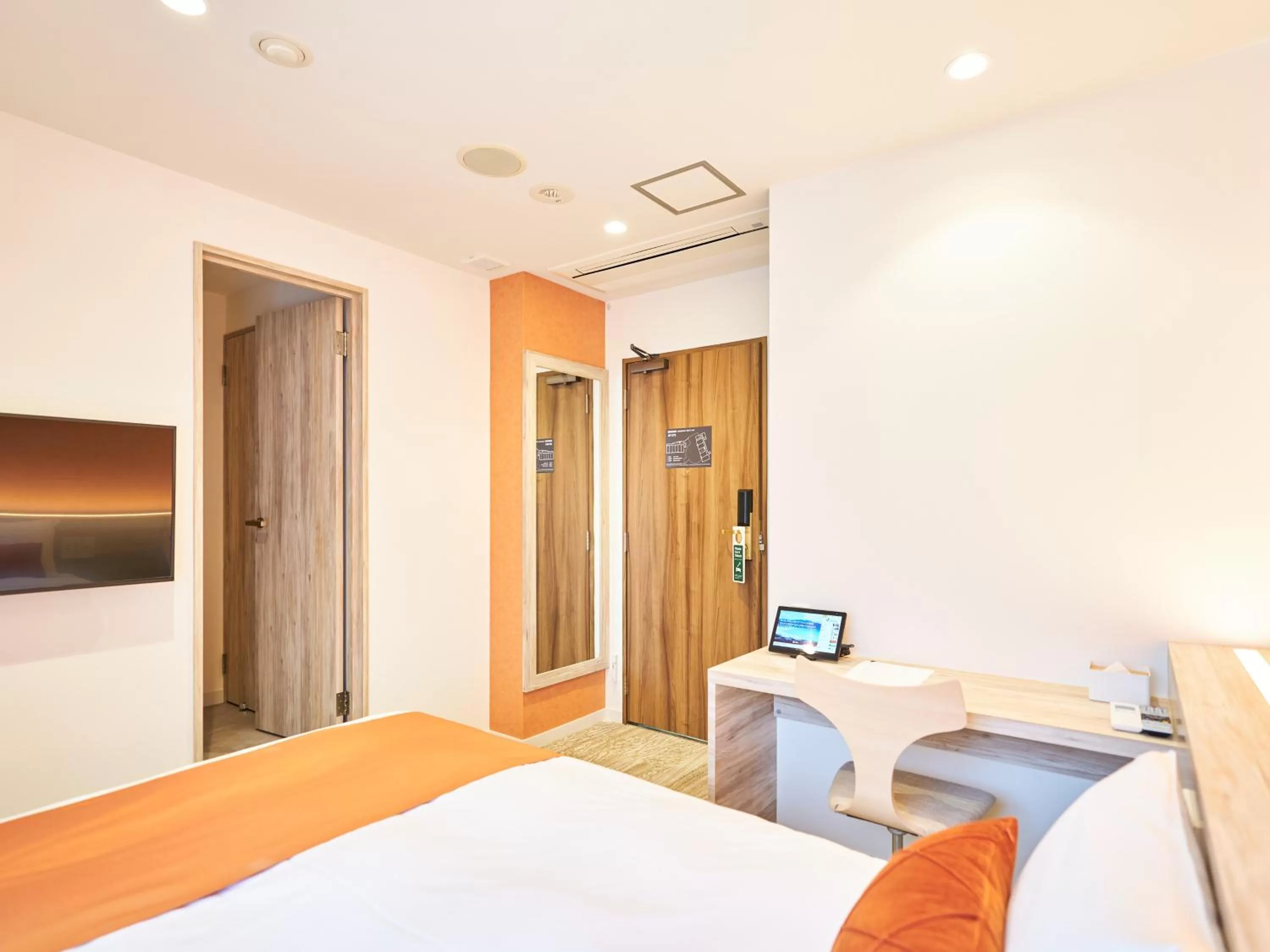 Bed in WeBase KAMAKURA