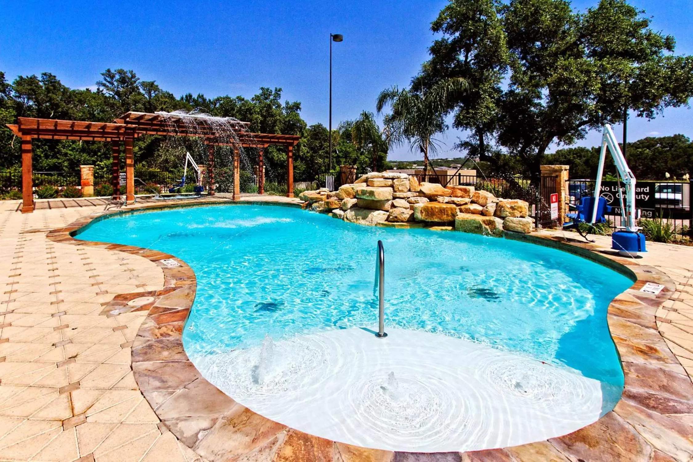 Pool view in Hampton Inn & Suites Boerne