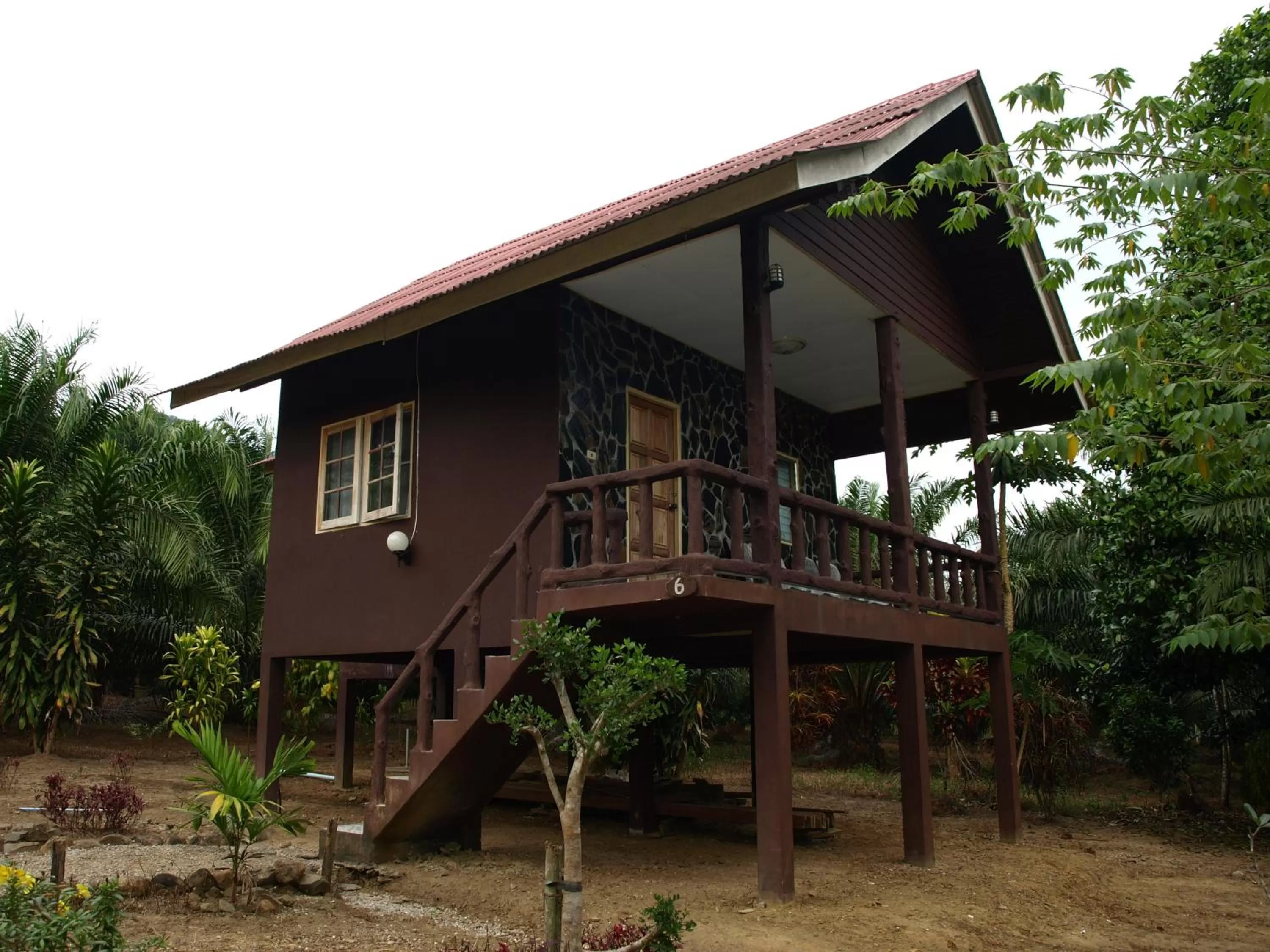 Property building in Khao Sok Palmview Resort