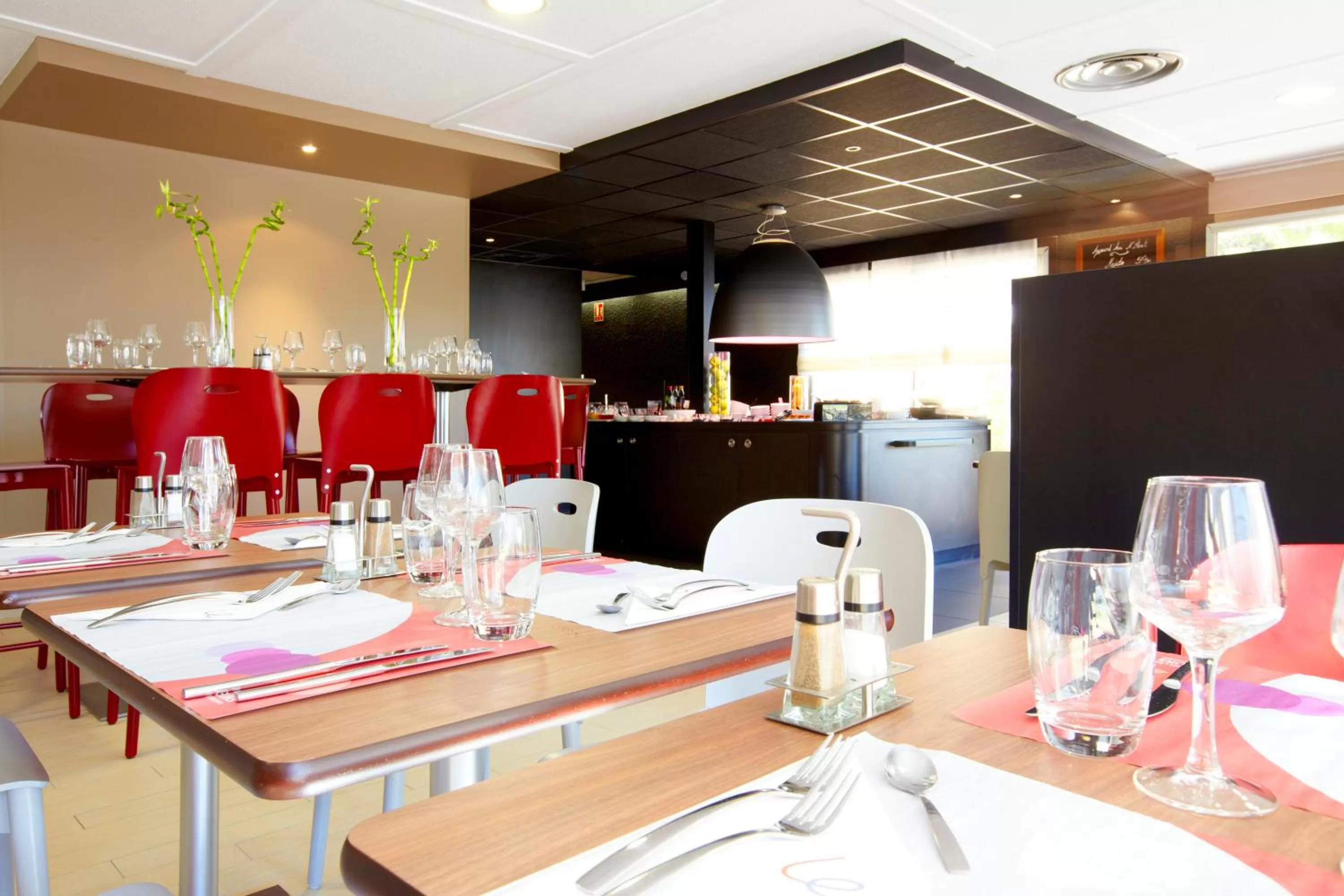 Restaurant/places to eat in Kyriad Direct Marseille Ouest - Martigues