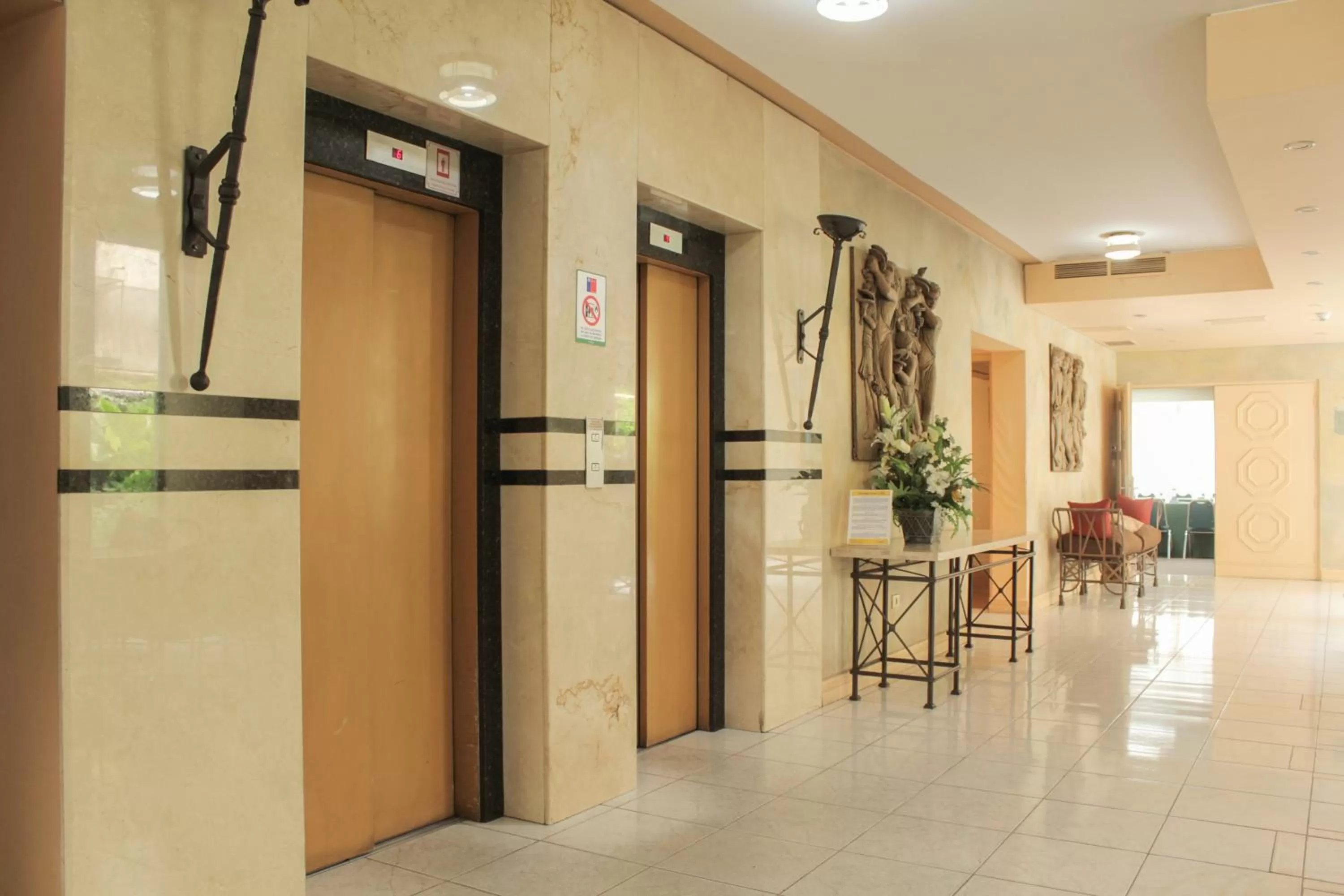 Lobby or reception in Hotel Leonardo da Vinci