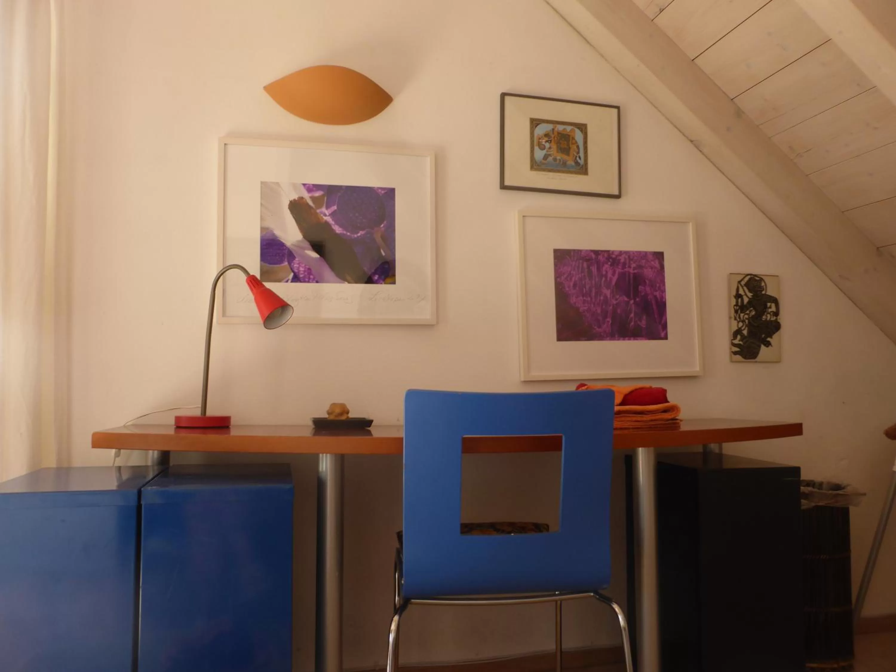 Photo of the whole room, TV/Entertainment Center in Bed and Breakfast Bavaria München