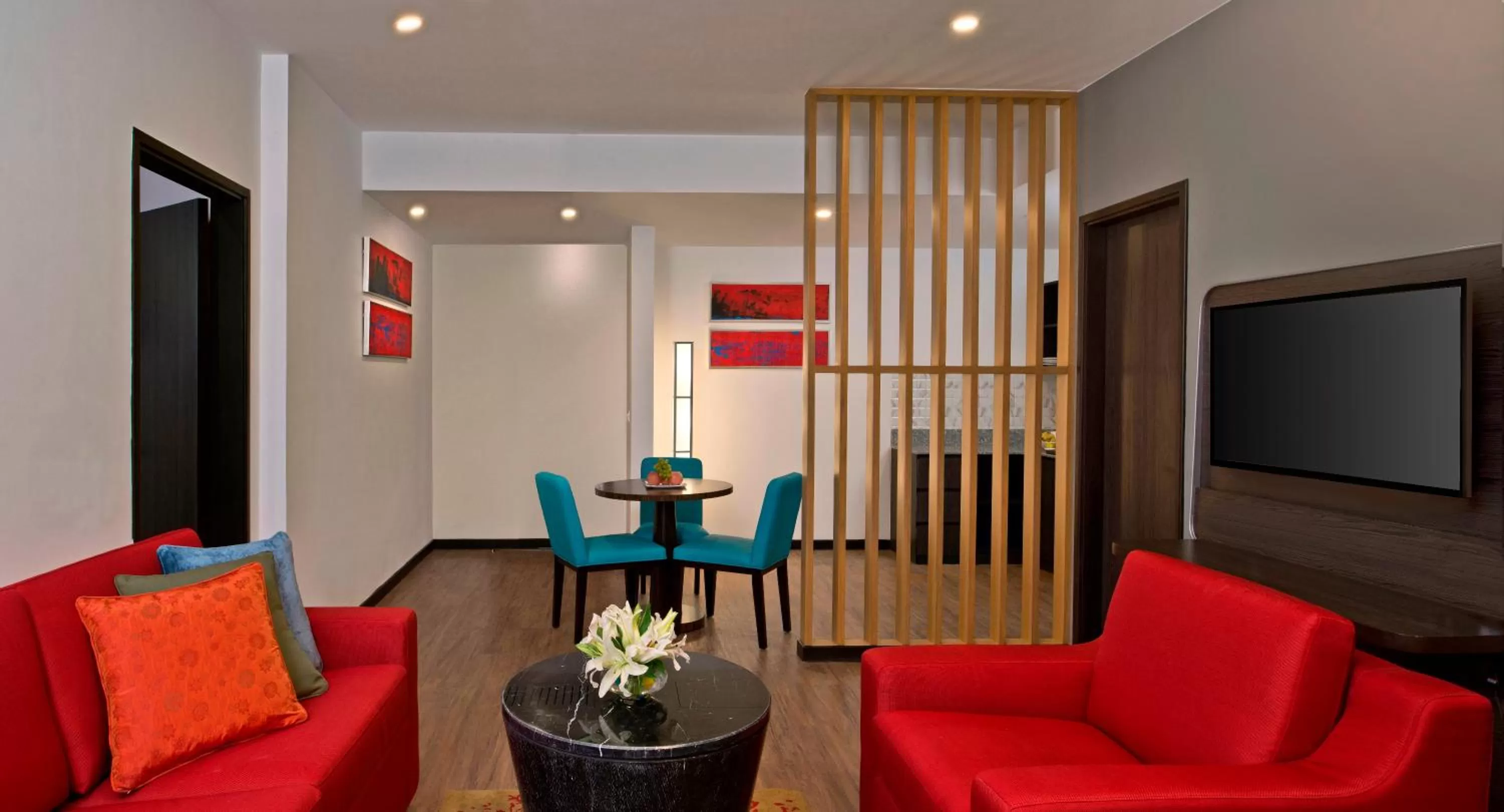 Living room in Park Inn By Radisson Amritsar Airport