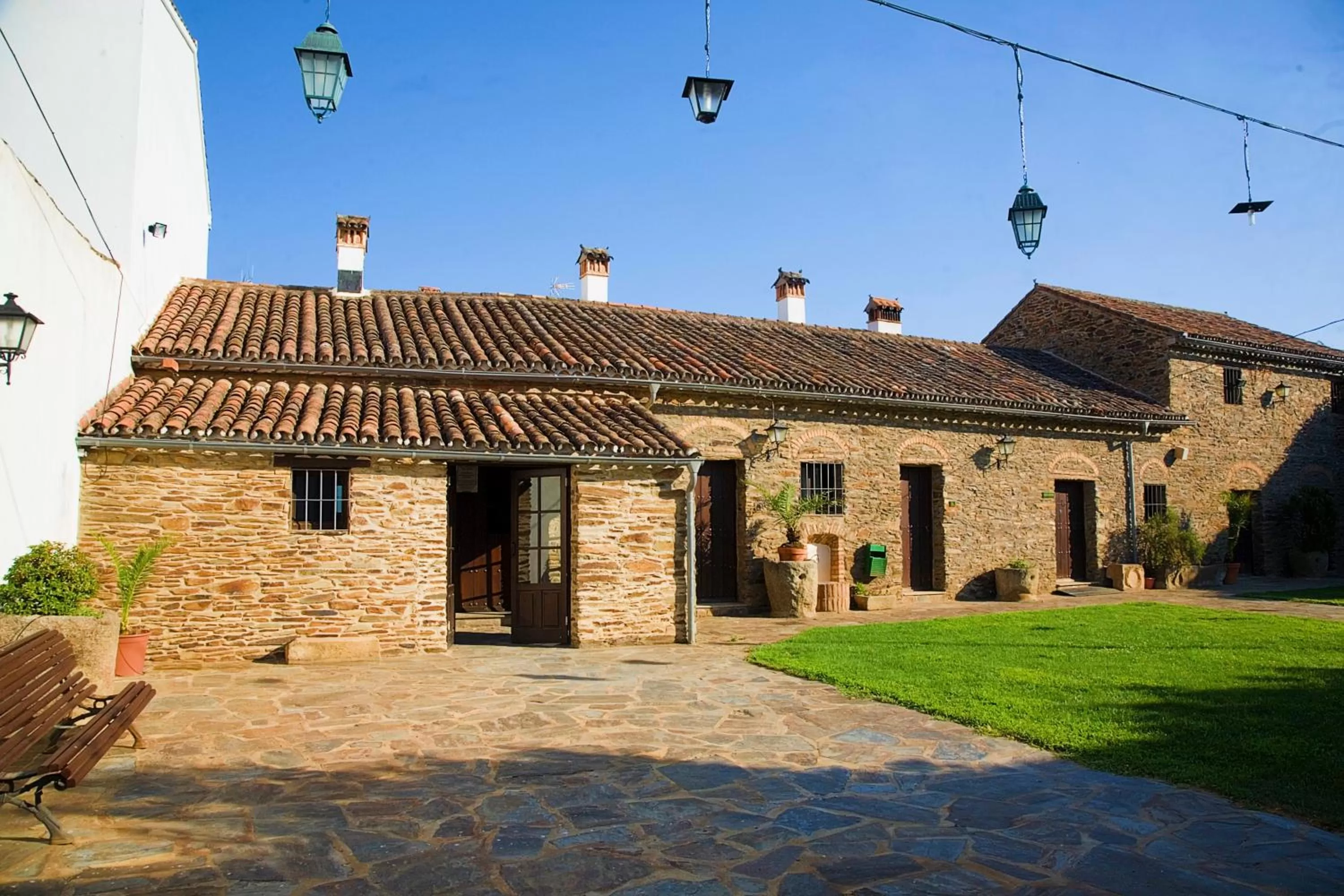 Garden in Hospedium Hotel Rural Soterraña