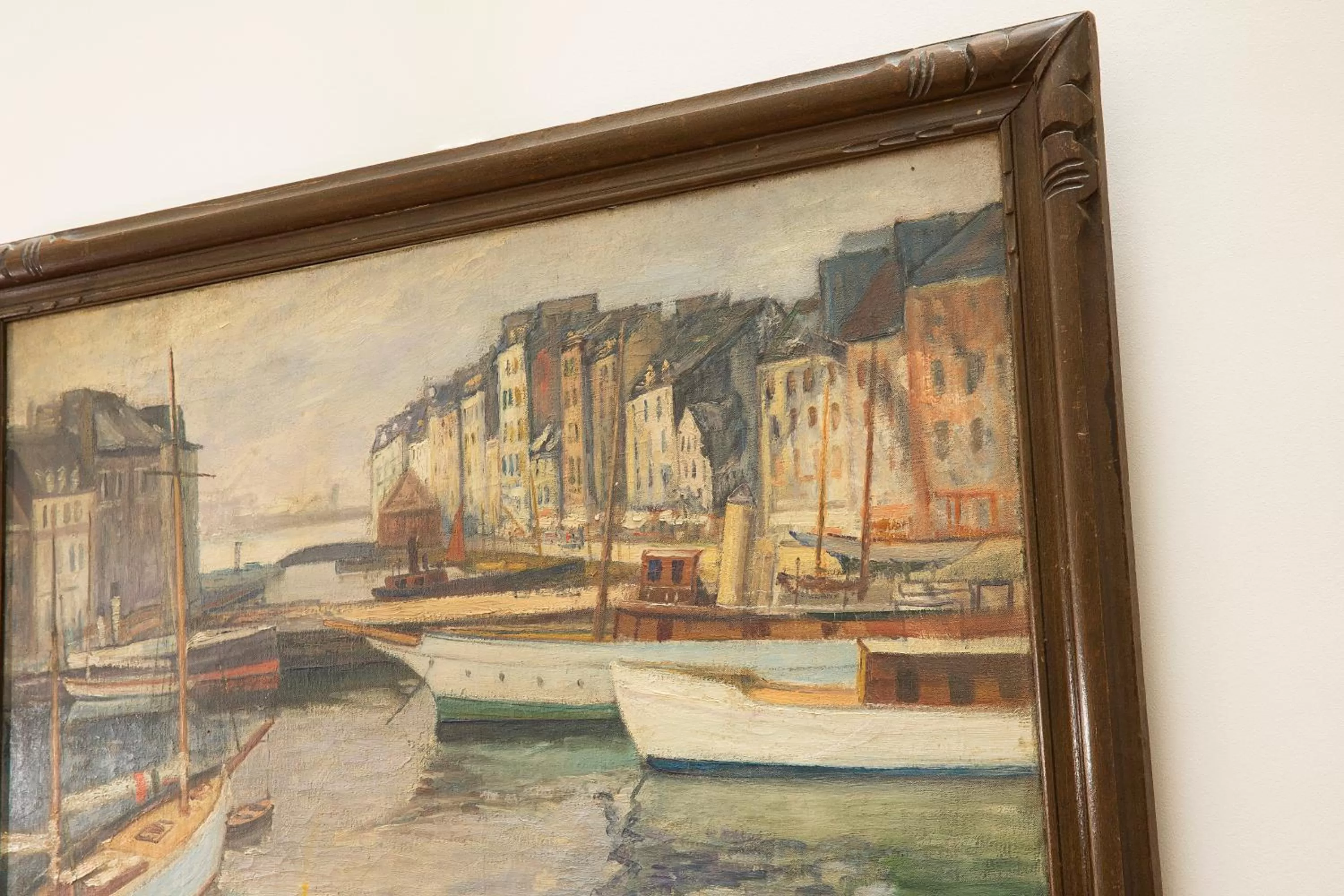 Decorative detail in Hôtel du Cygne Paris