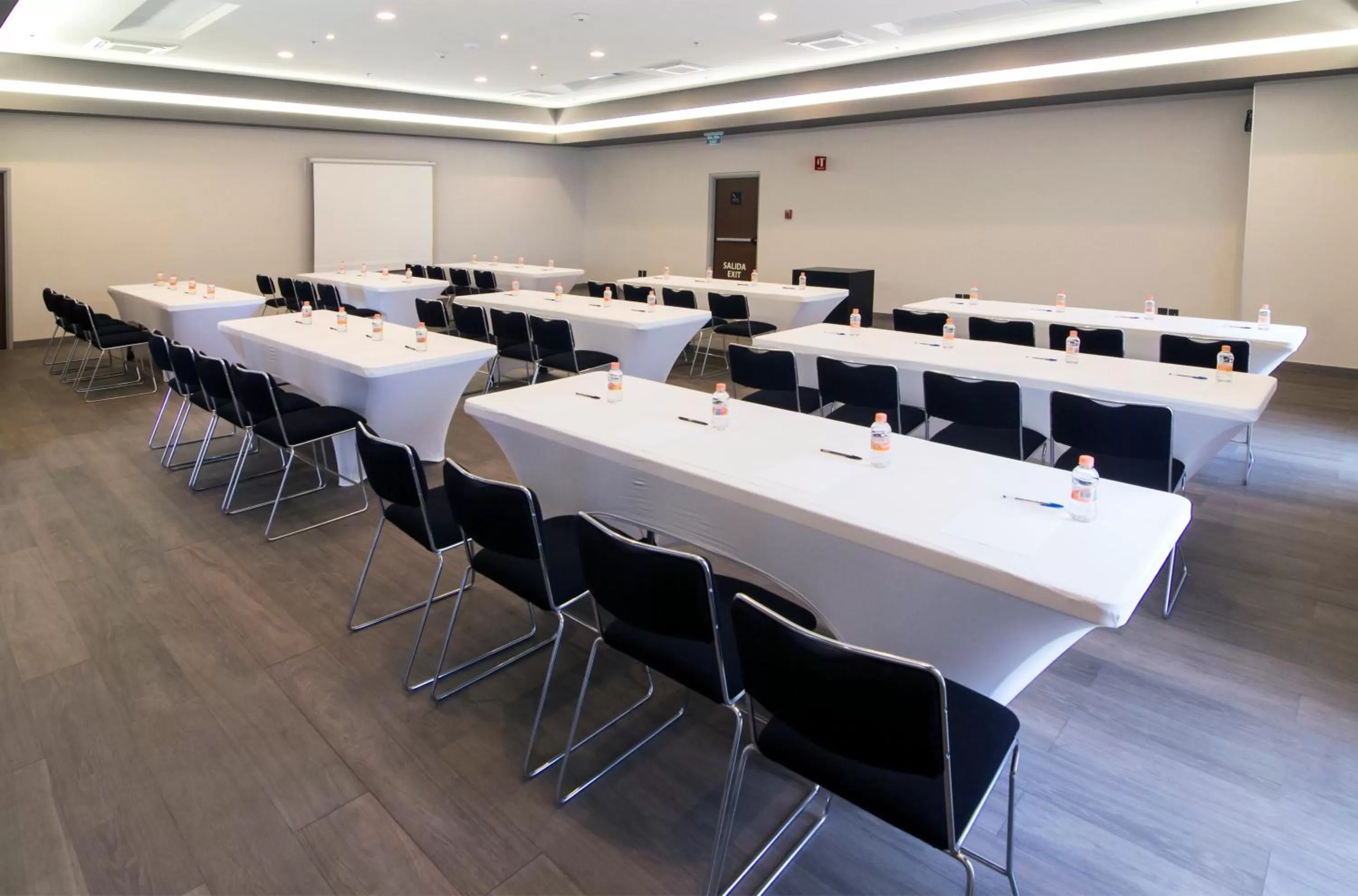 Business facilities in City Express Plus by Marriott Ciudad de México Mundo E