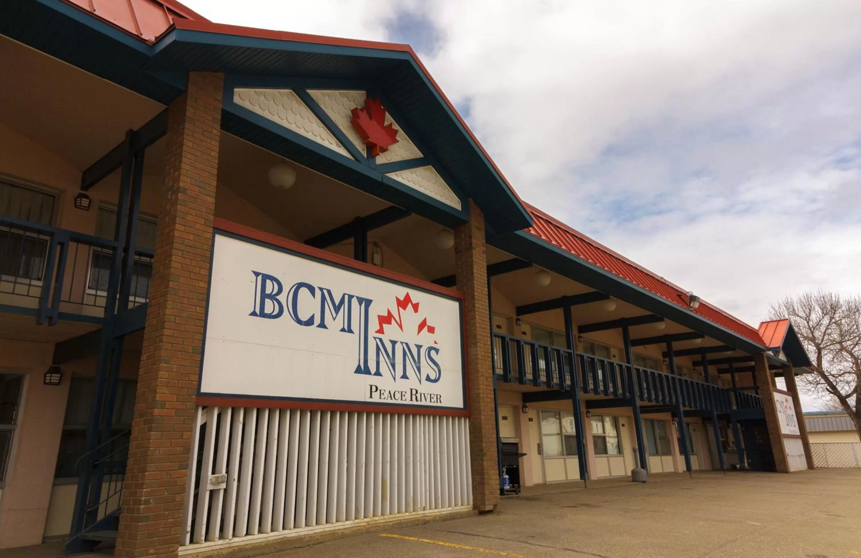 Property building in BCMInns - Peace River
