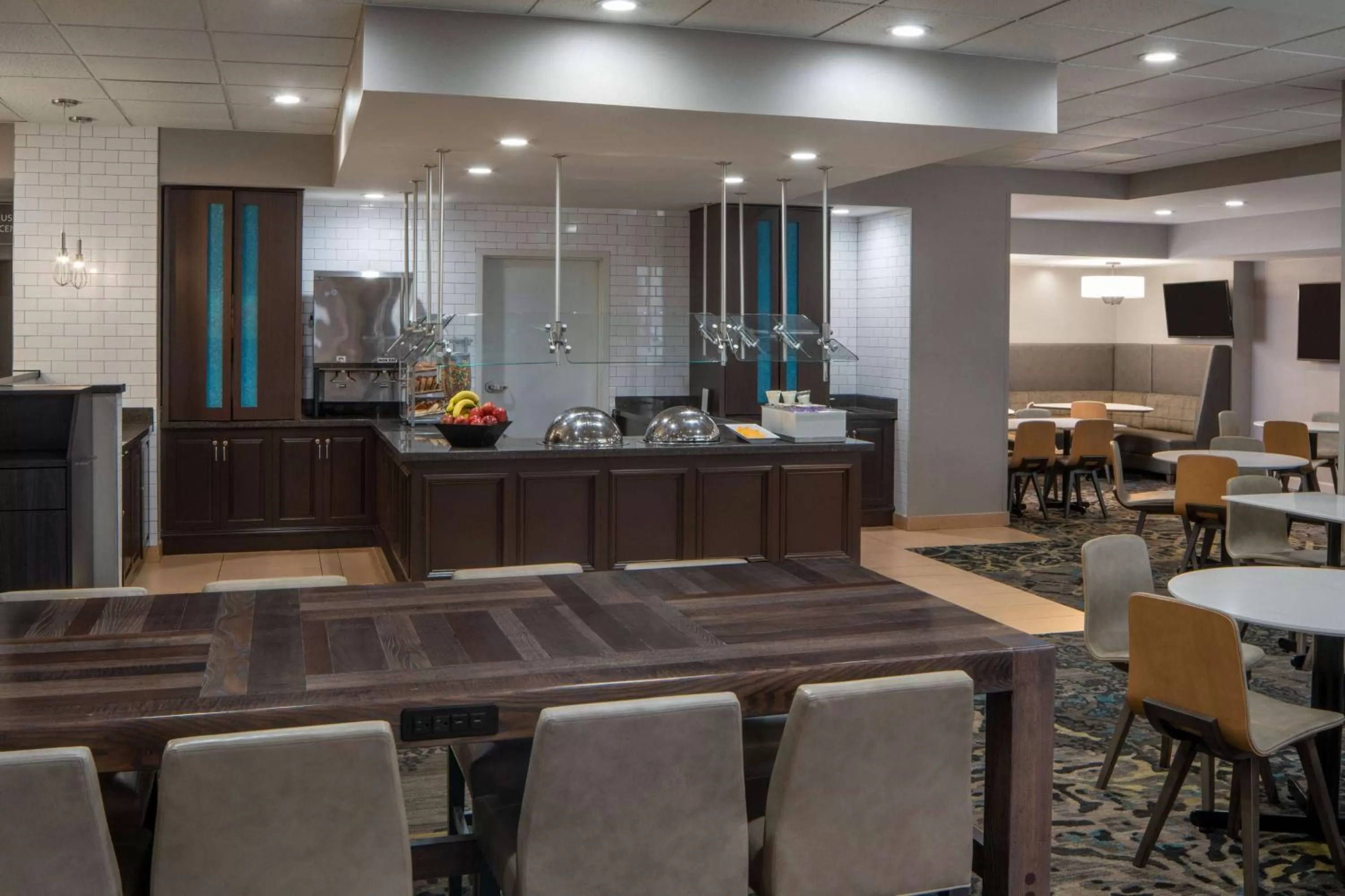 Breakfast in Sonesta ES Suites New Orleans Convention Center