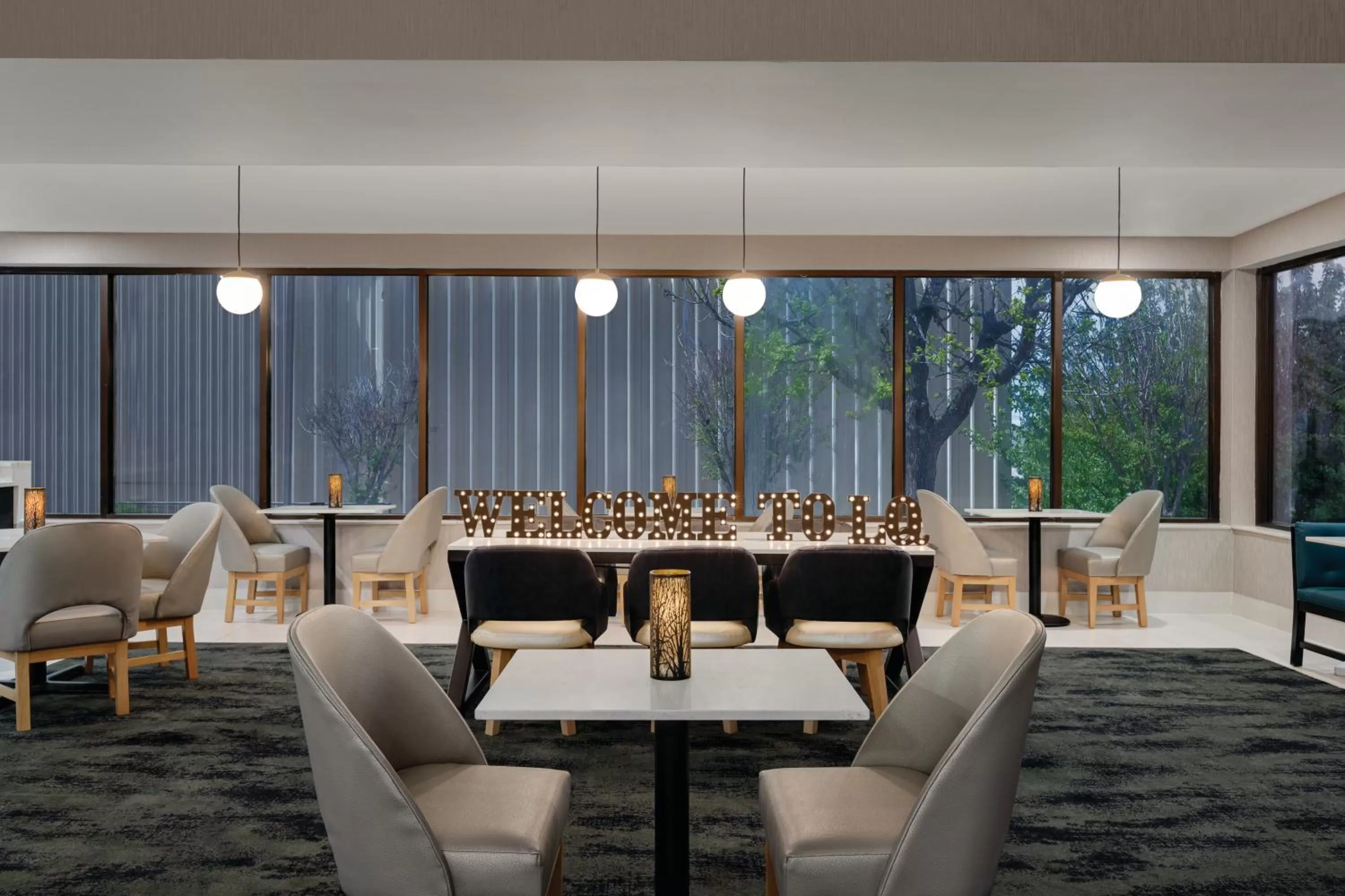 Breakfast in La Quinta inn & suites by Wyndham Dothan