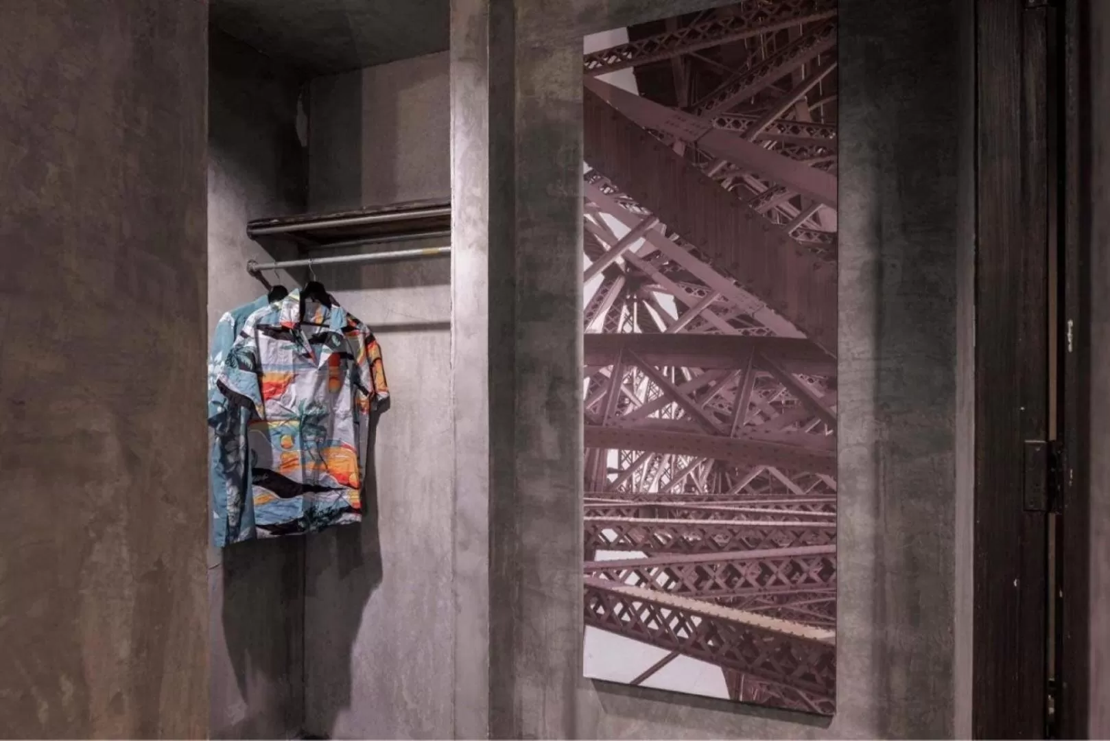 wardrobe in Samantan Hotel at Nimman