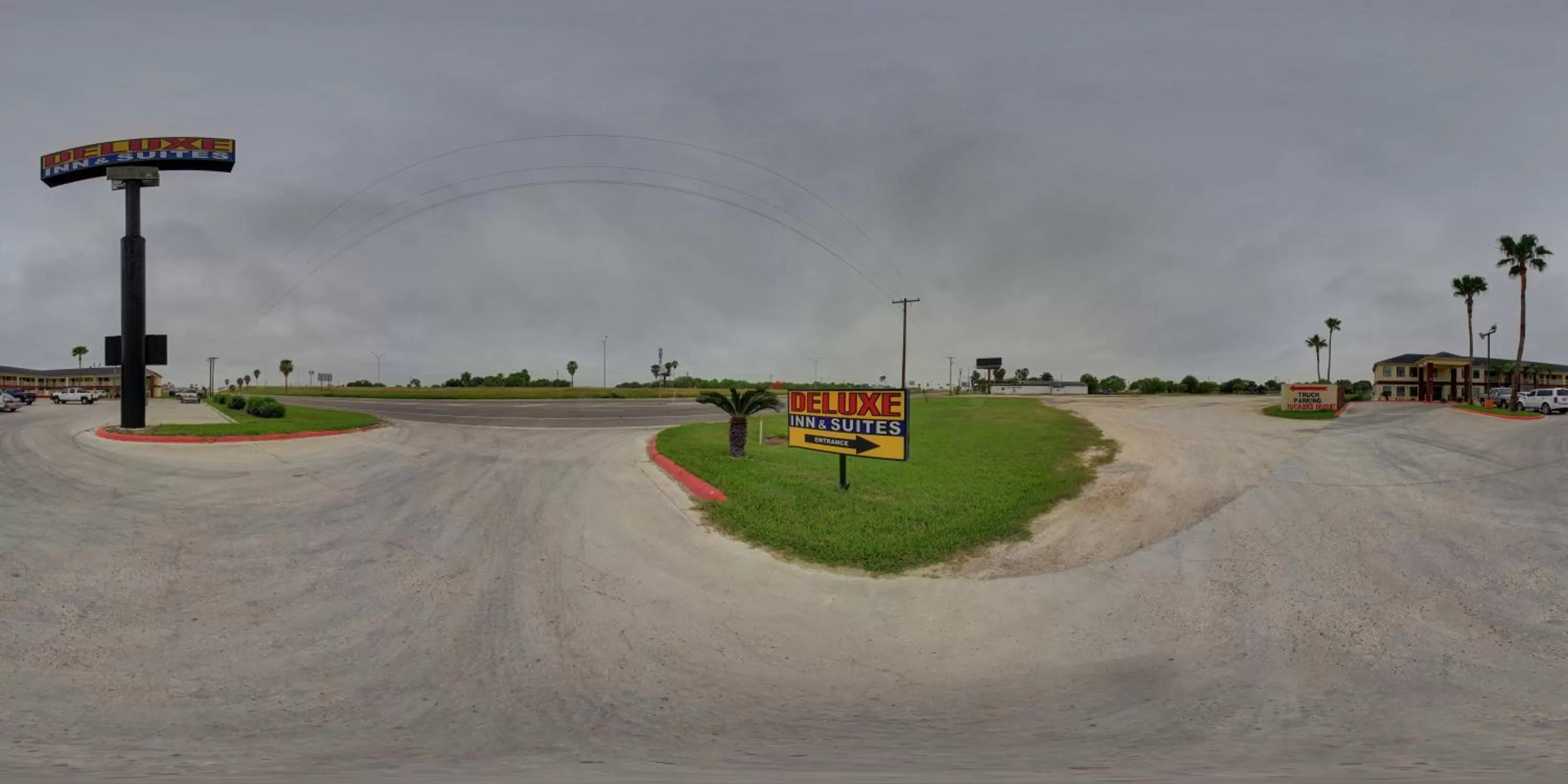 Facade/entrance in Deluxe Inn and Suites