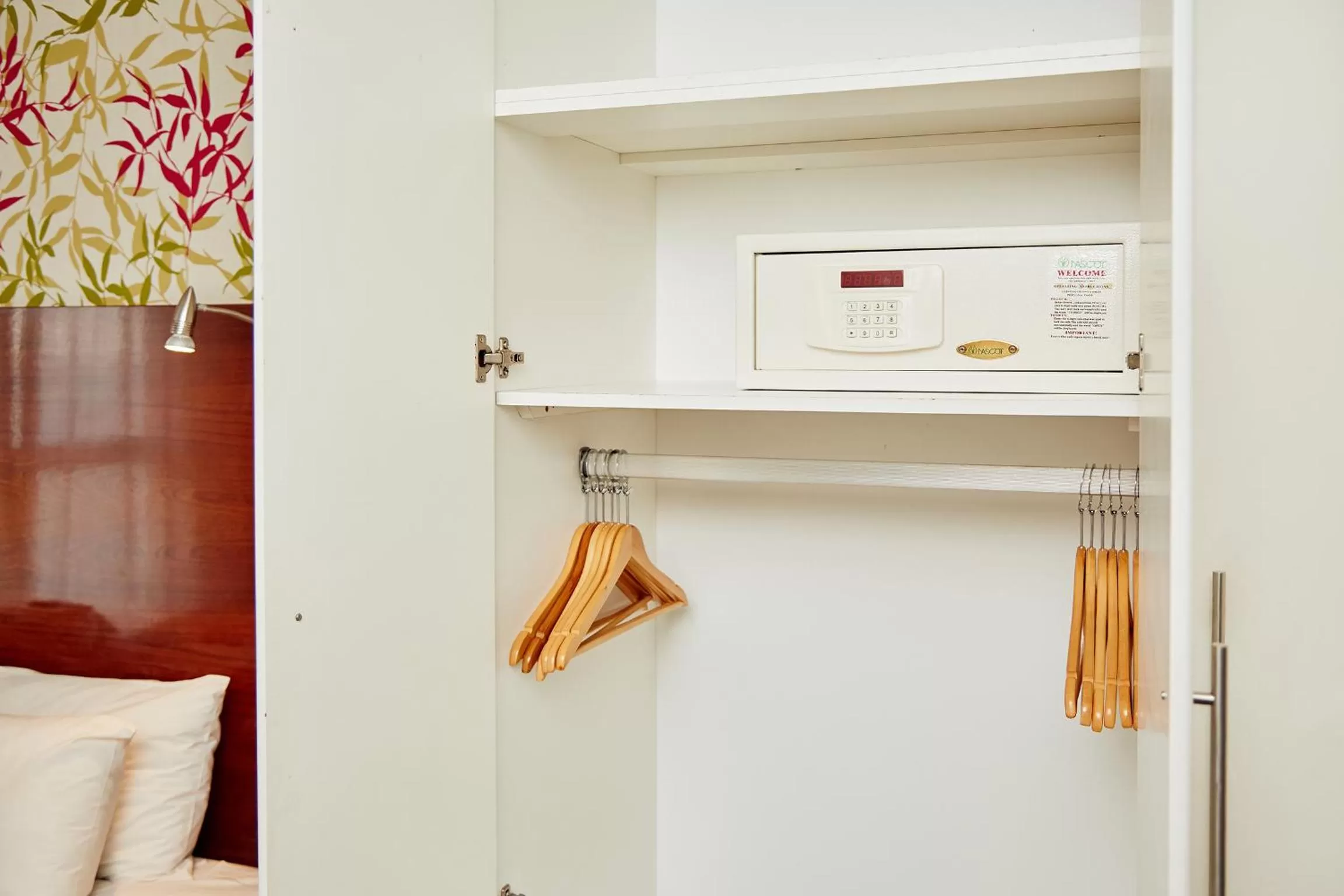 Area and facilities in First Group The Palace All-Suite