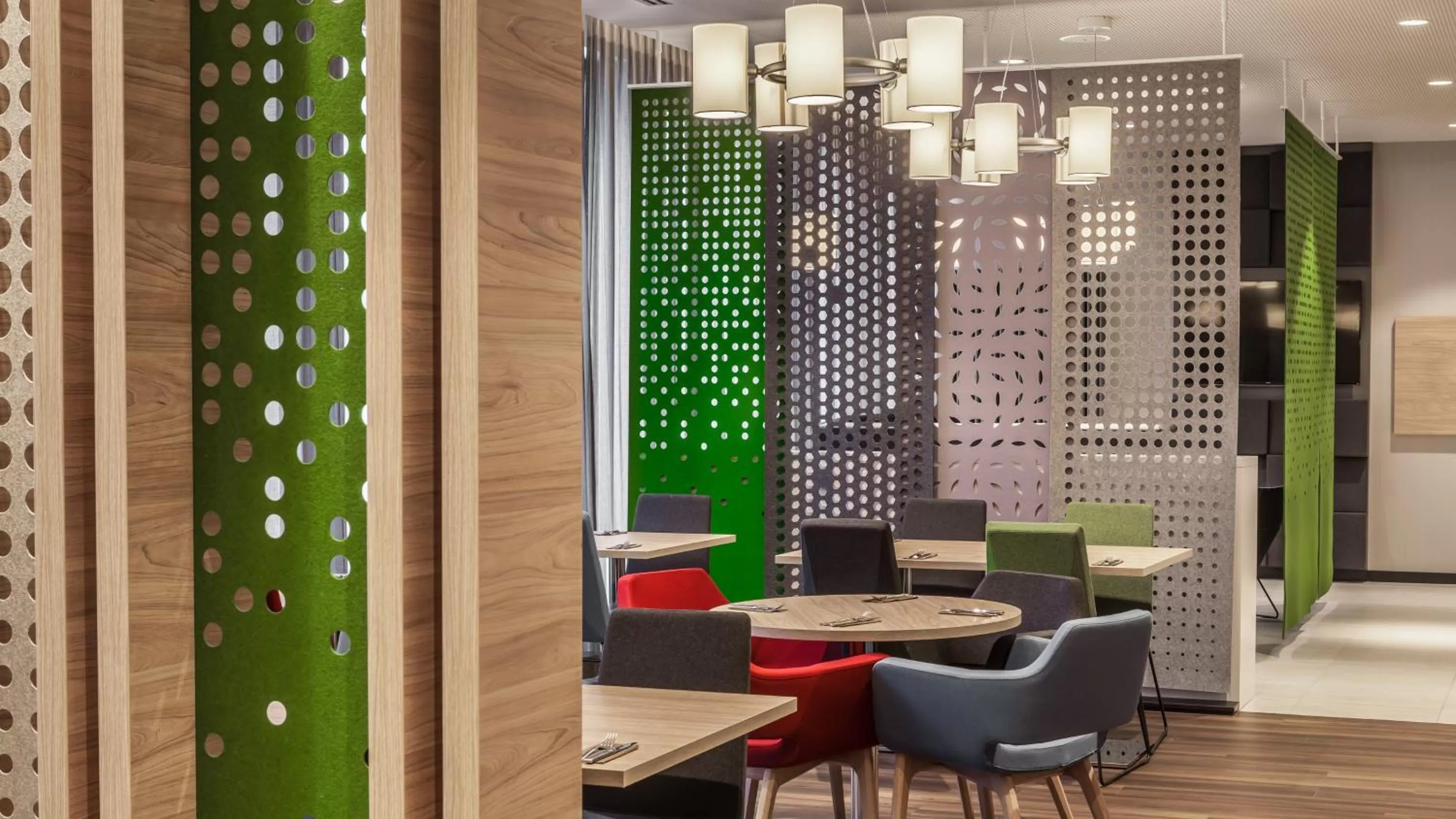 Restaurant/places to eat in Holiday Inn Express Munich - City East by IHG