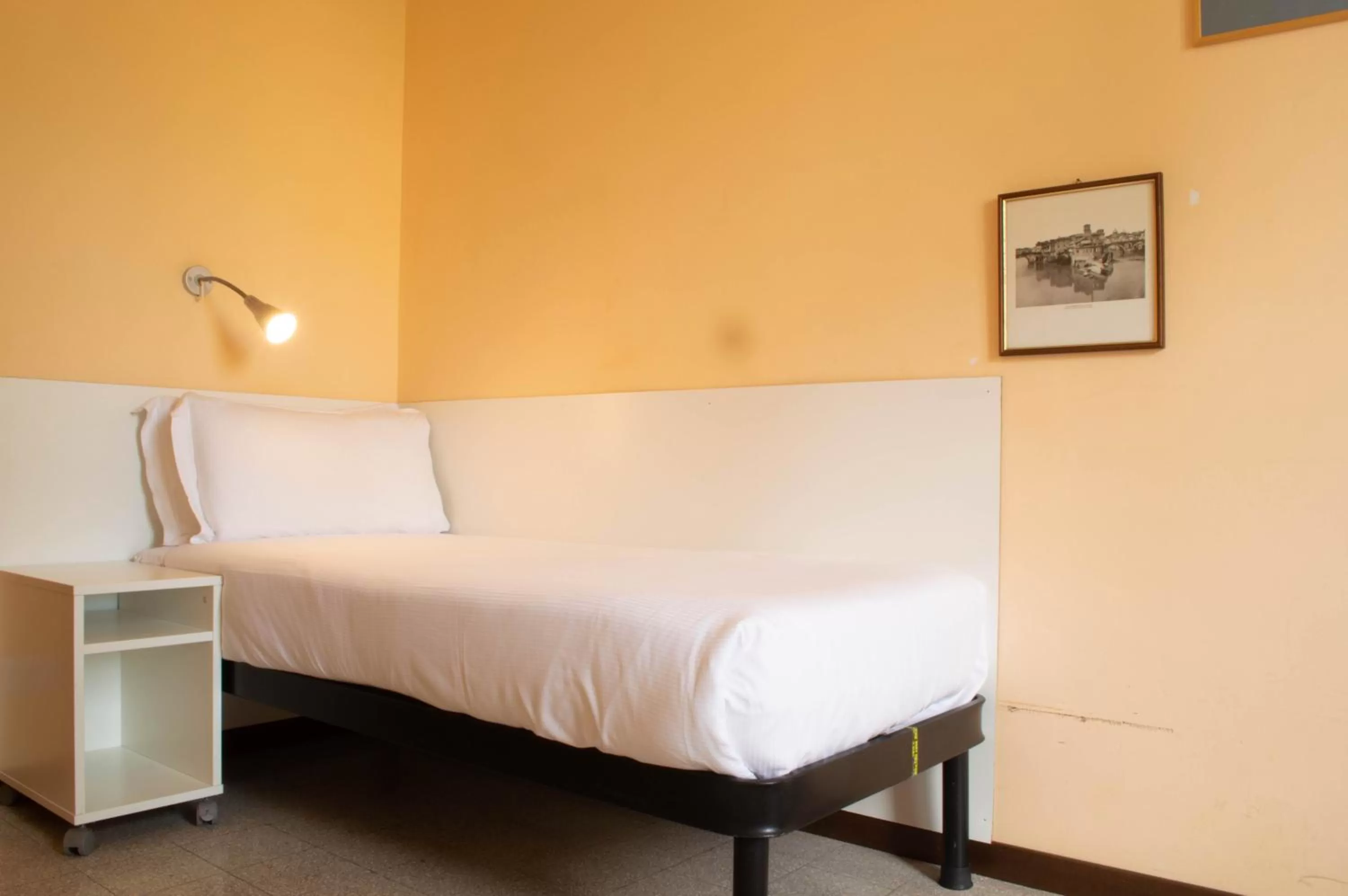 Bedroom, Bed in Villa Riari Garden