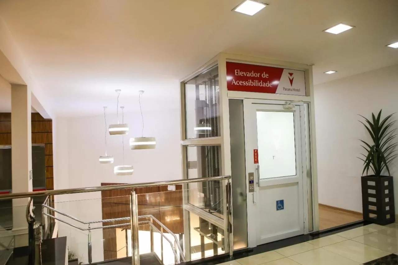 elevator in GoldMen Business Cianorte