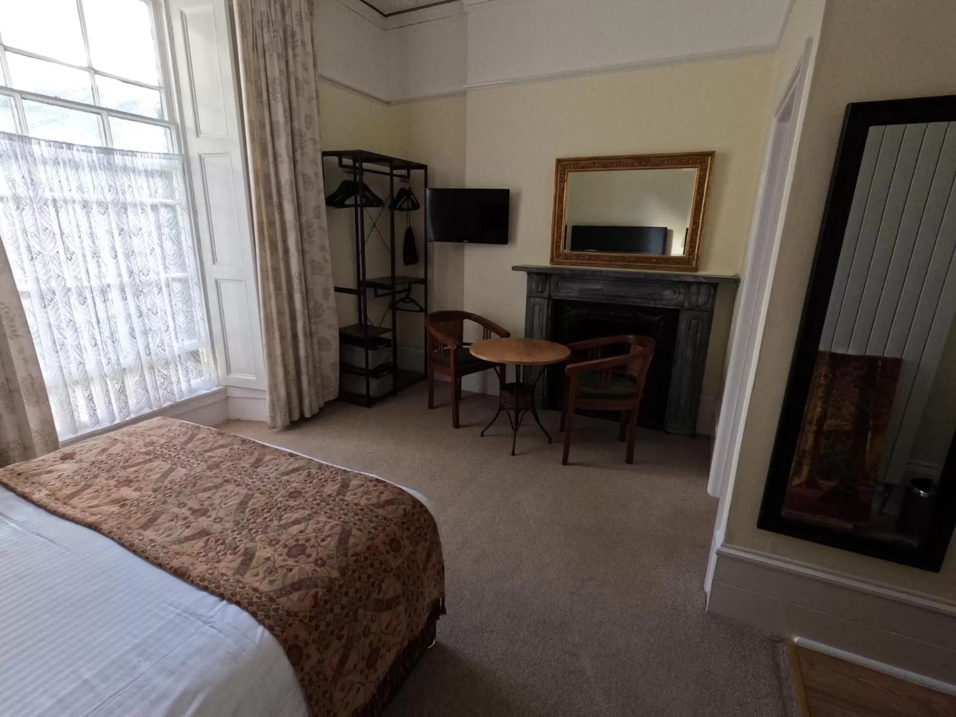 Bed in The Grove Falmouth