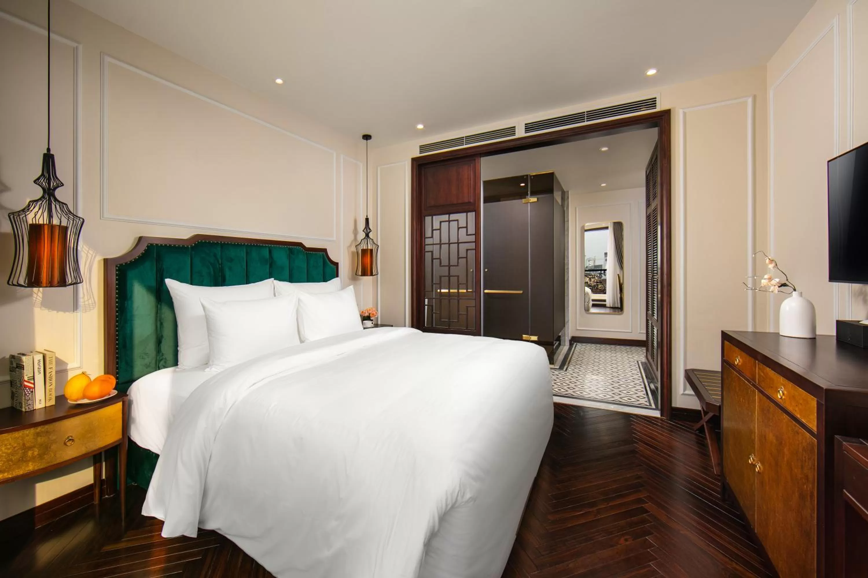 Family Suite in LeaH Silk Hotel