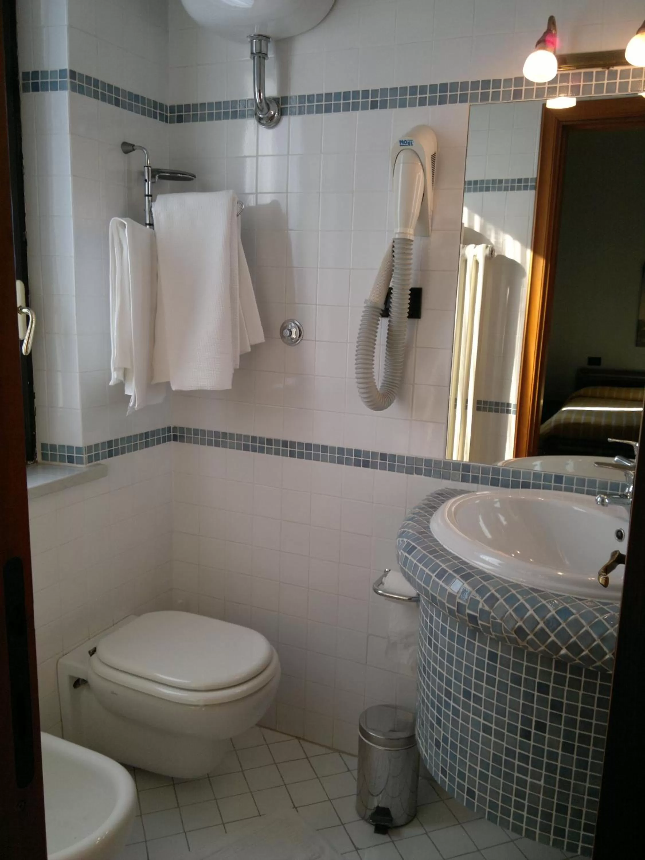 Shower in Hotel La Rotonda