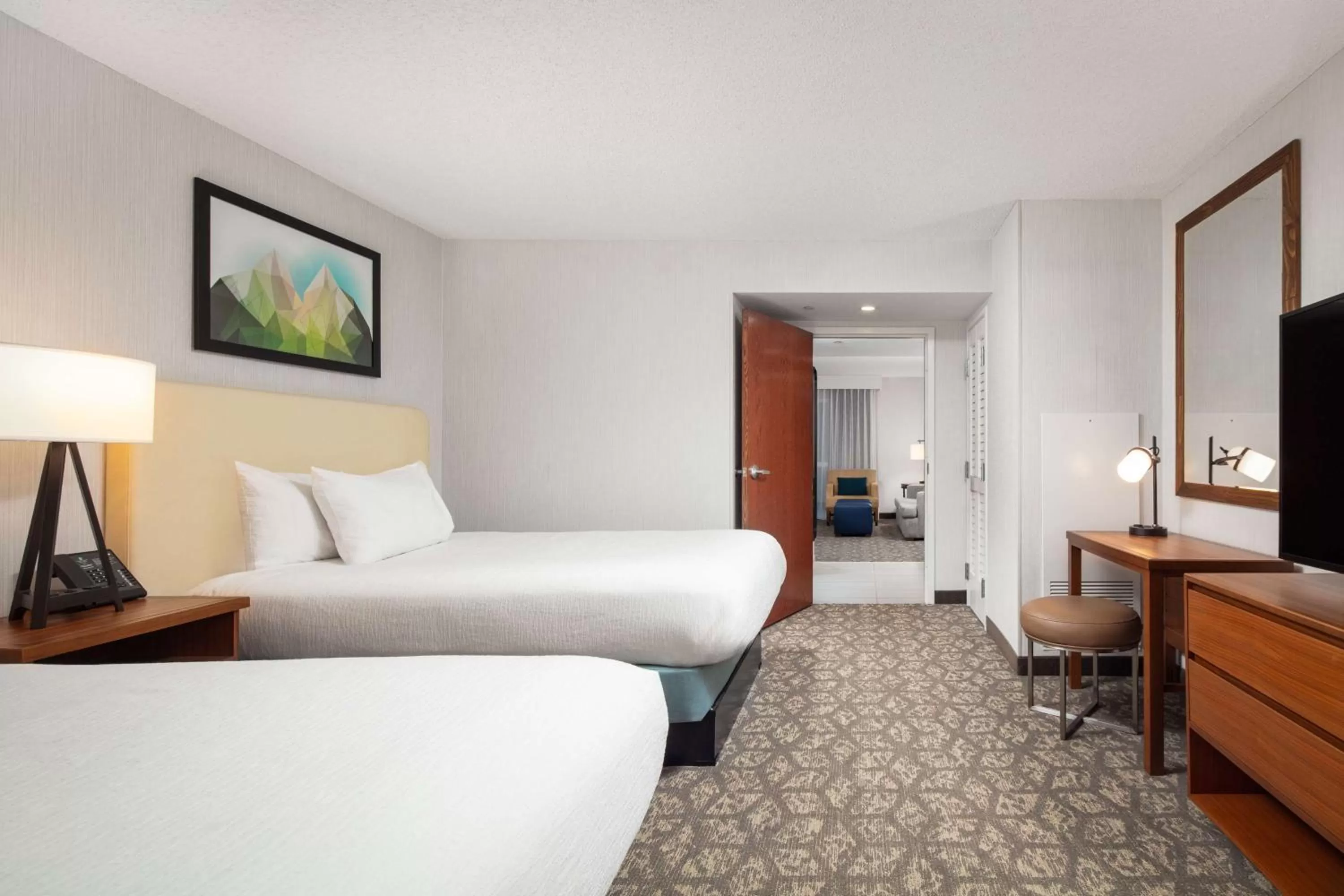 Photo of the whole room, Bed in Embassy Suites by Hilton Portland Airport