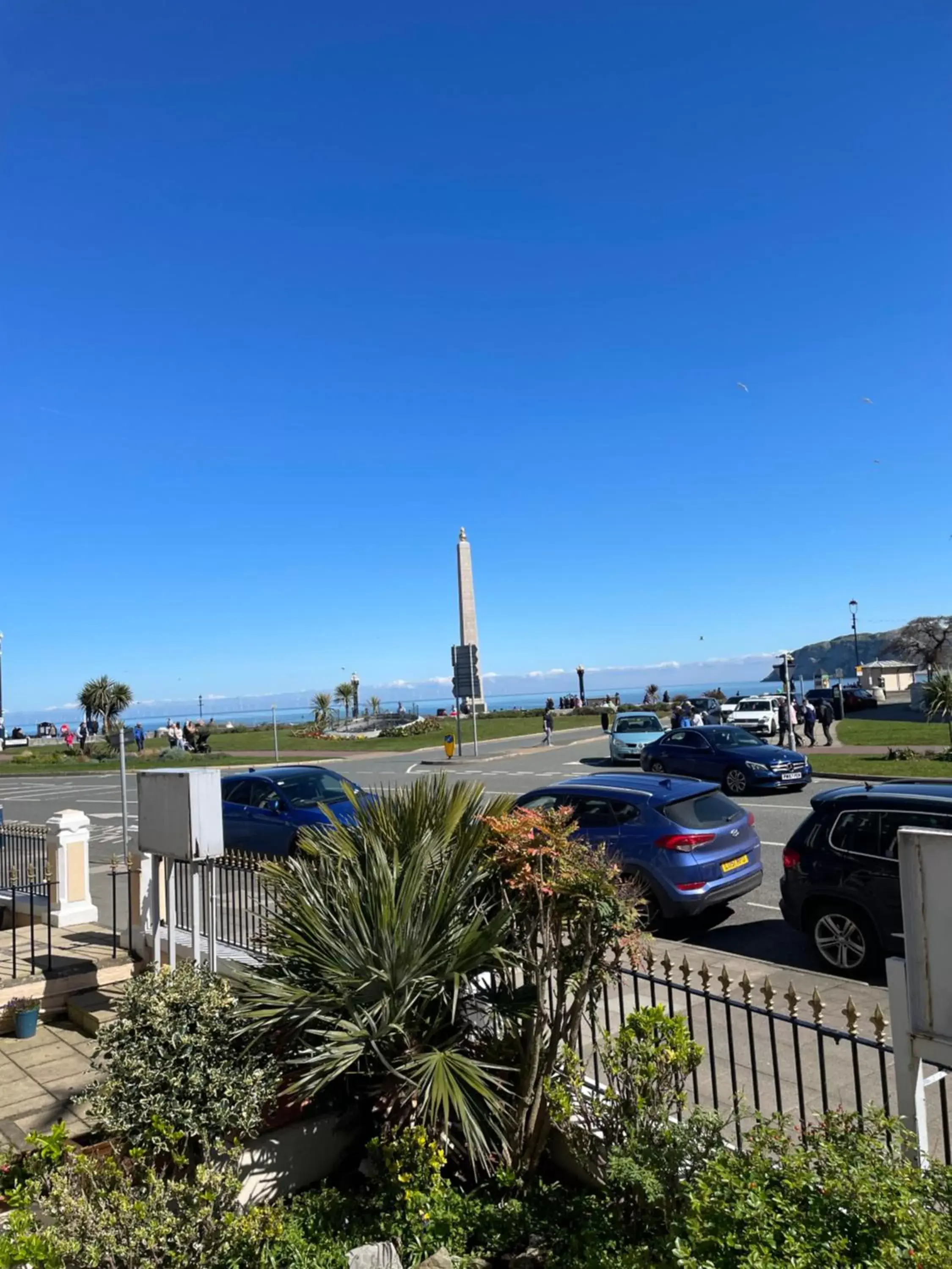 Double Room with Sea View in Montclare Double Room with Sea View in Montclare