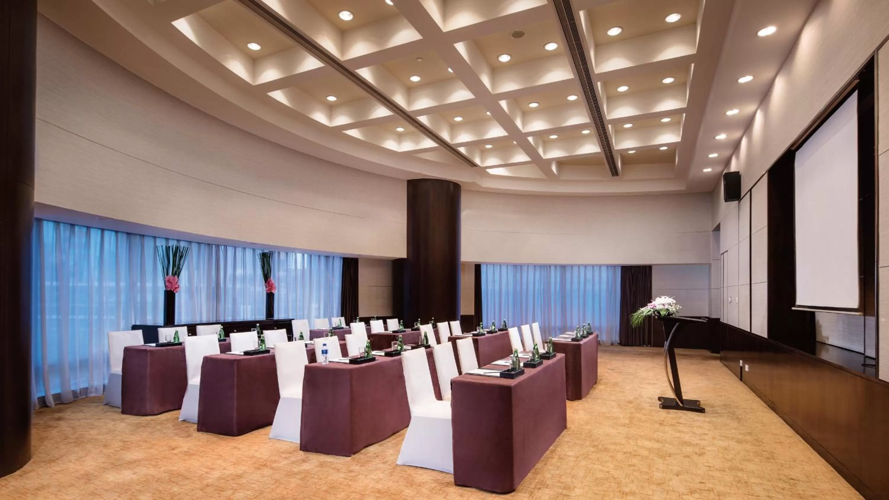 Meeting/conference room in InterContinental Shanghai Pudong by IHG